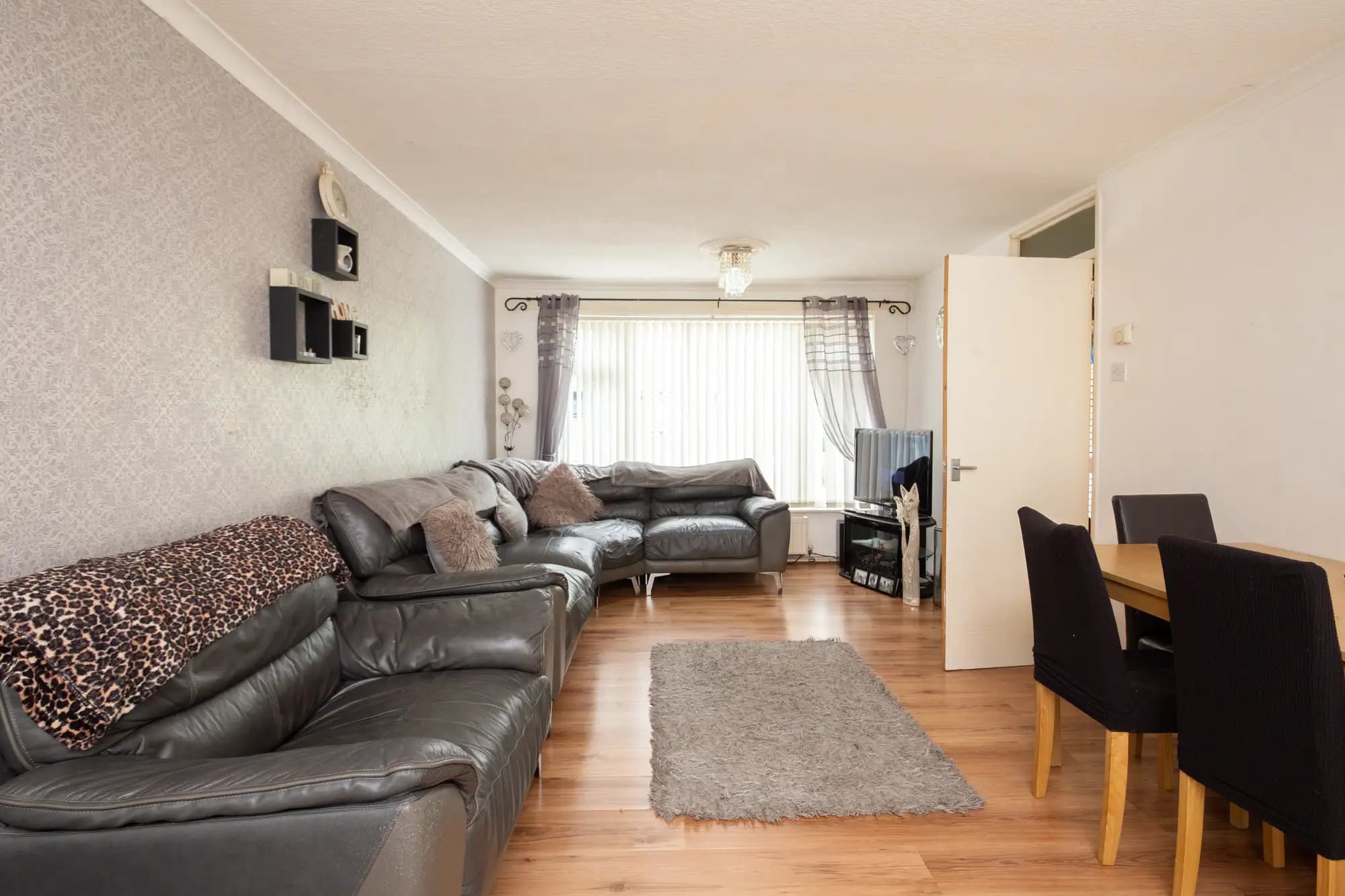 property photo 2 of 28