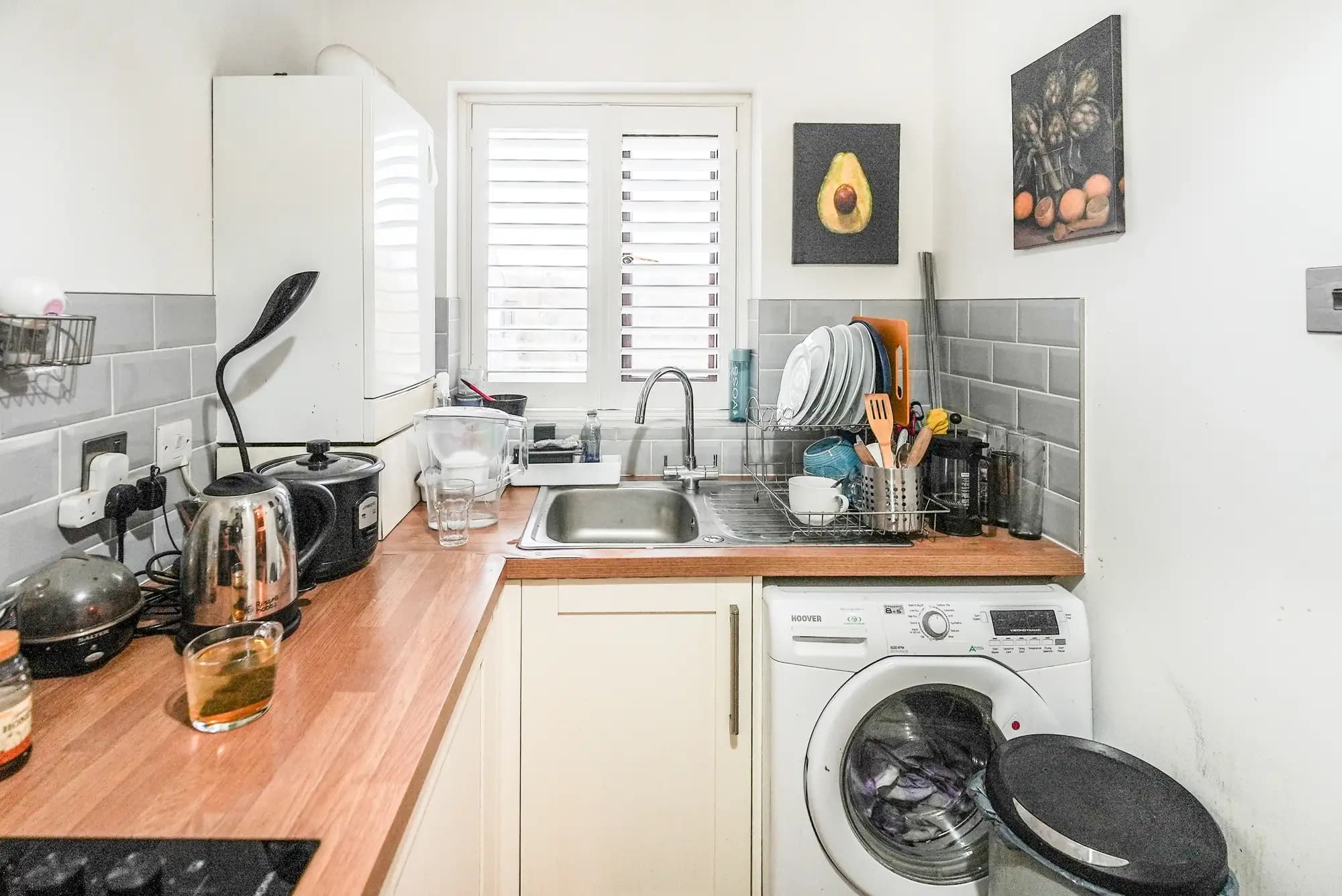 property photo 6 of 17