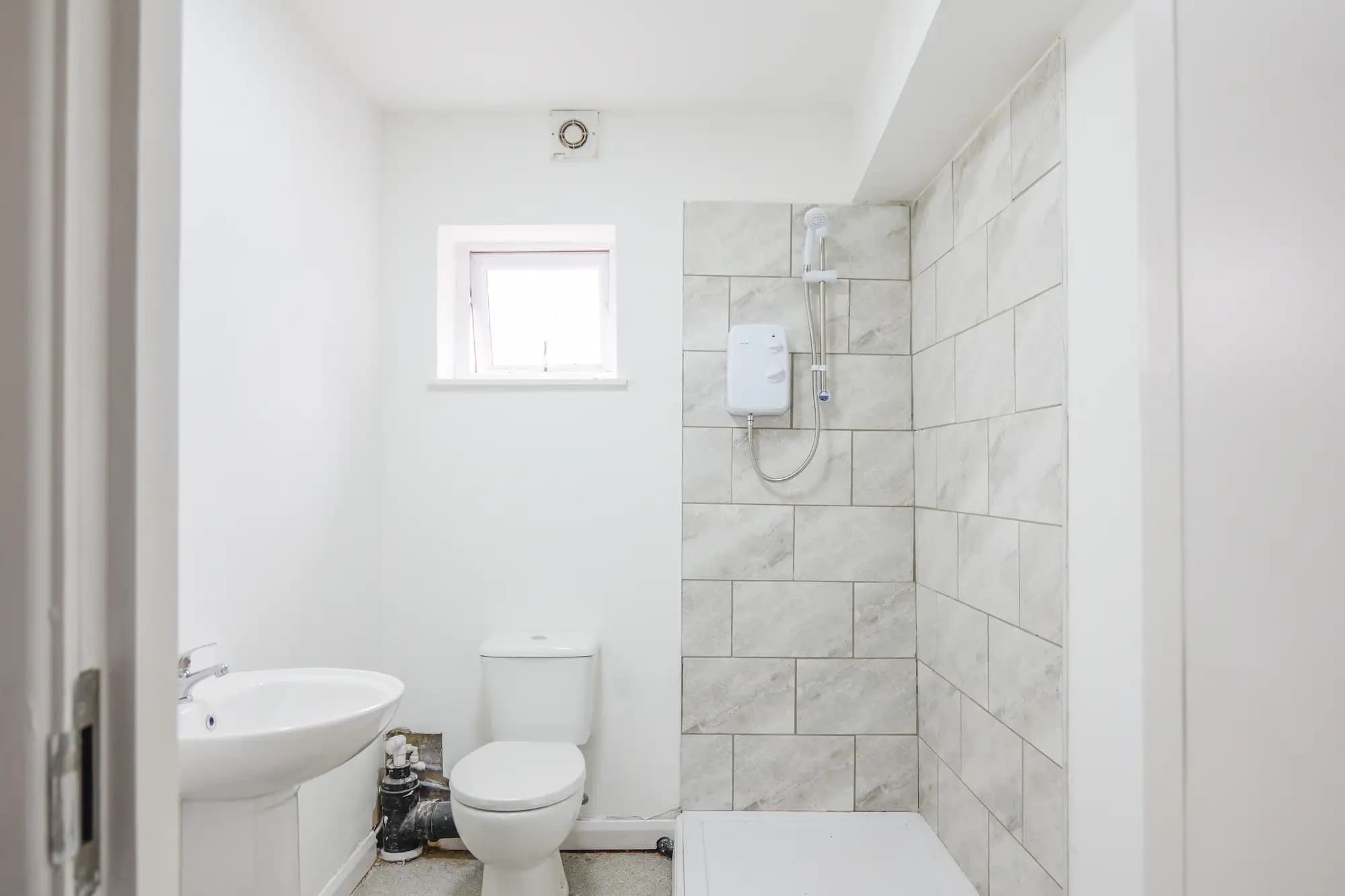 property photo 15 of 30