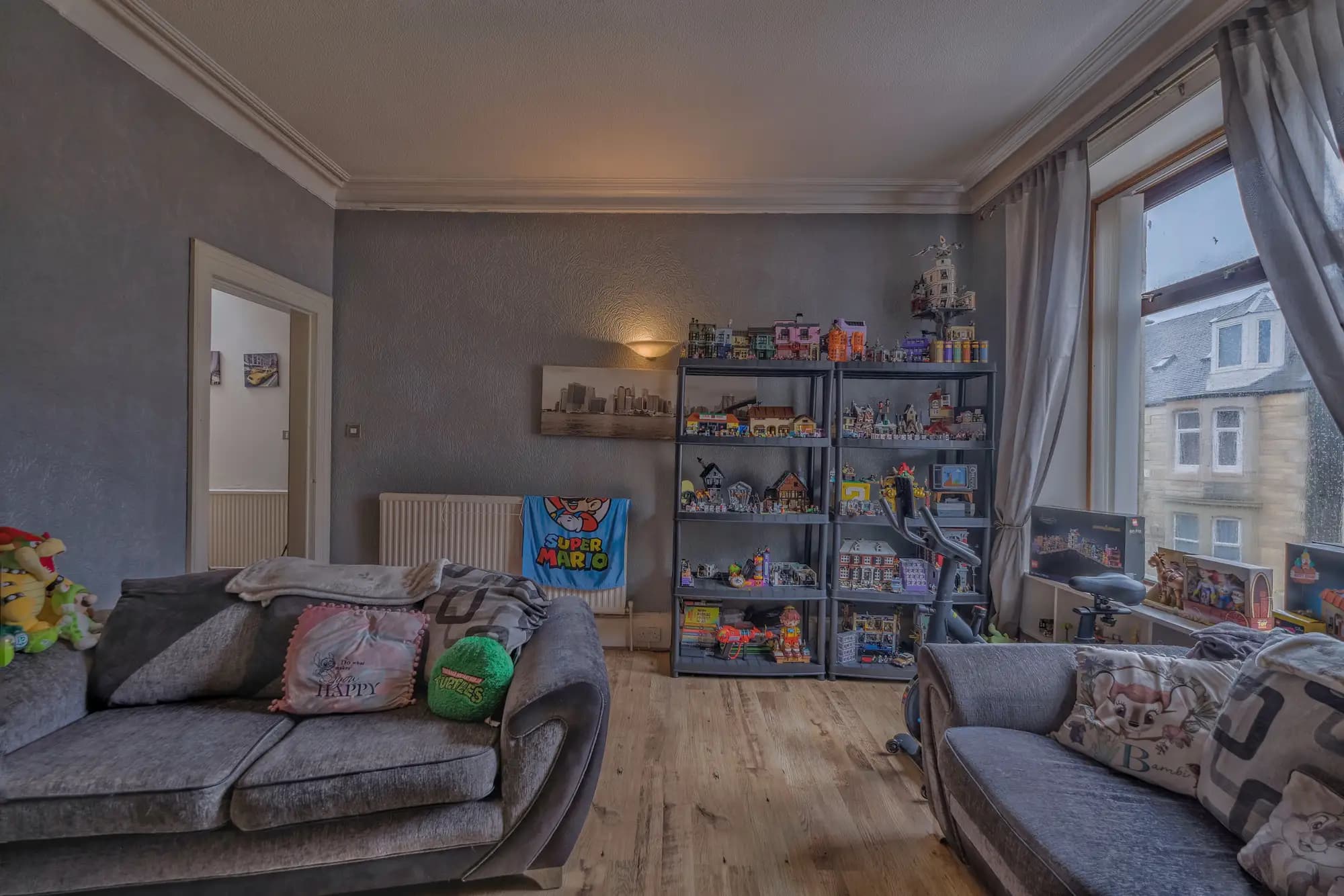 property photo 5 of 27