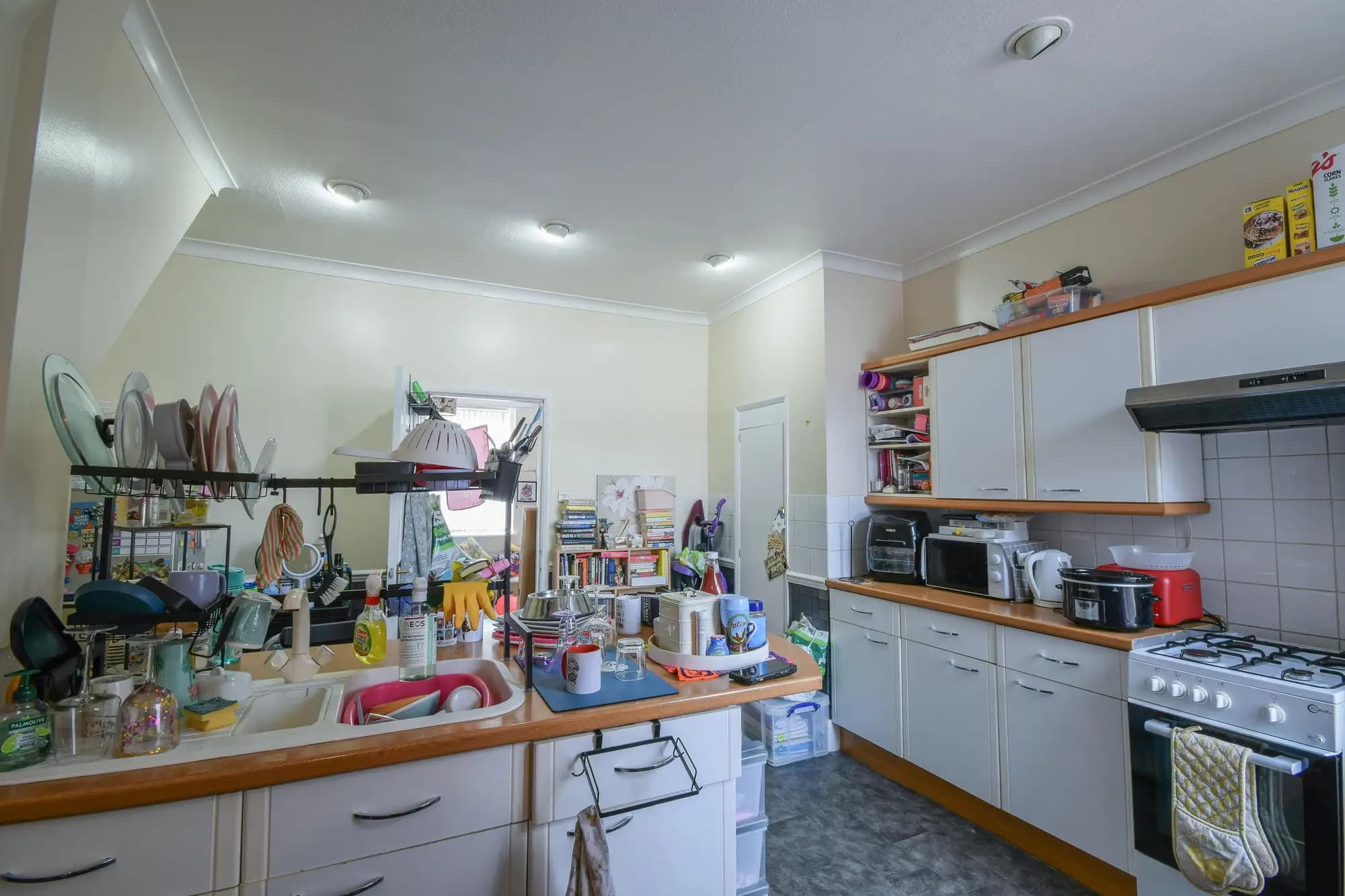 property photo 4 of 15