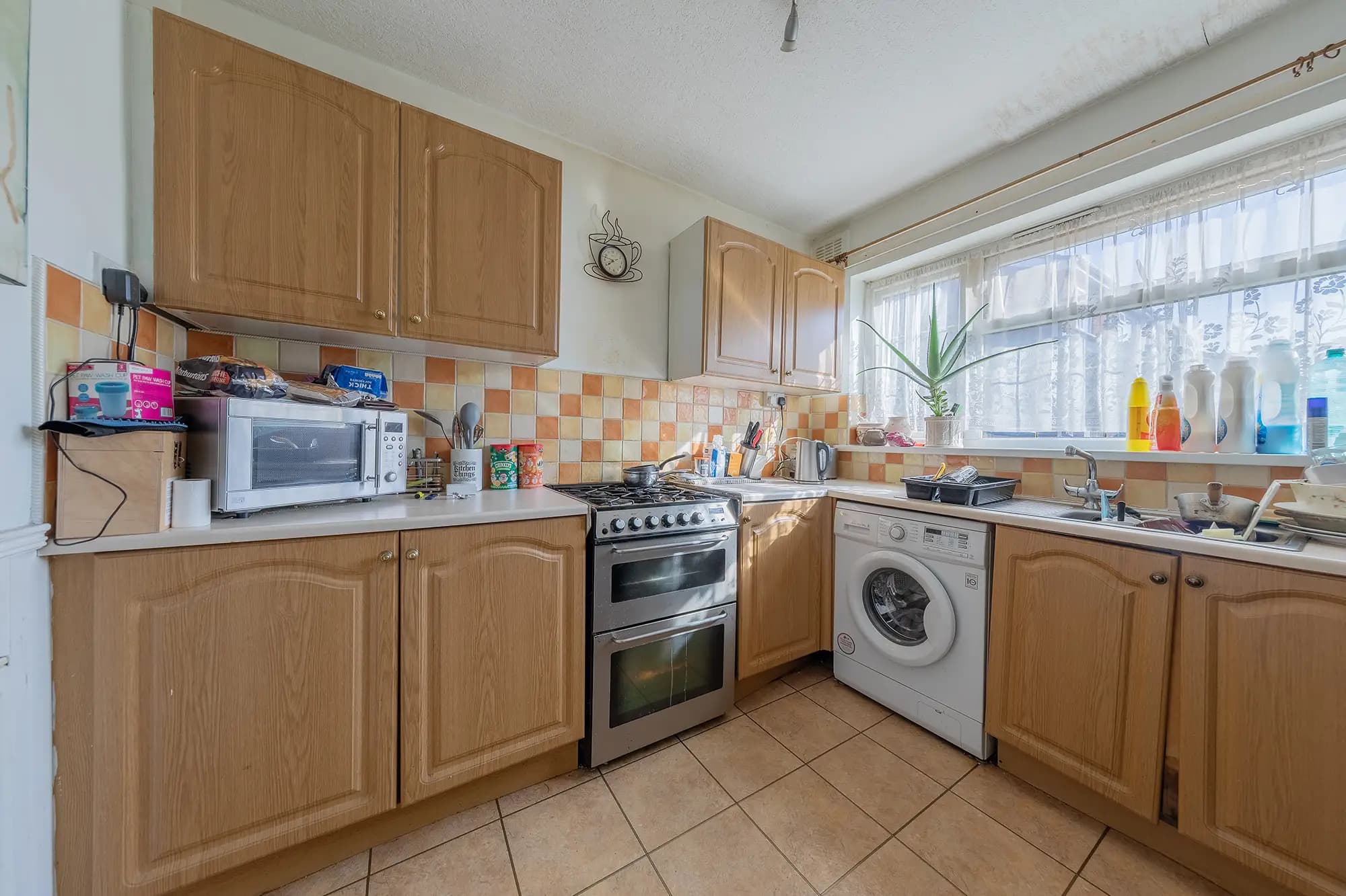 property photo 6 of 24