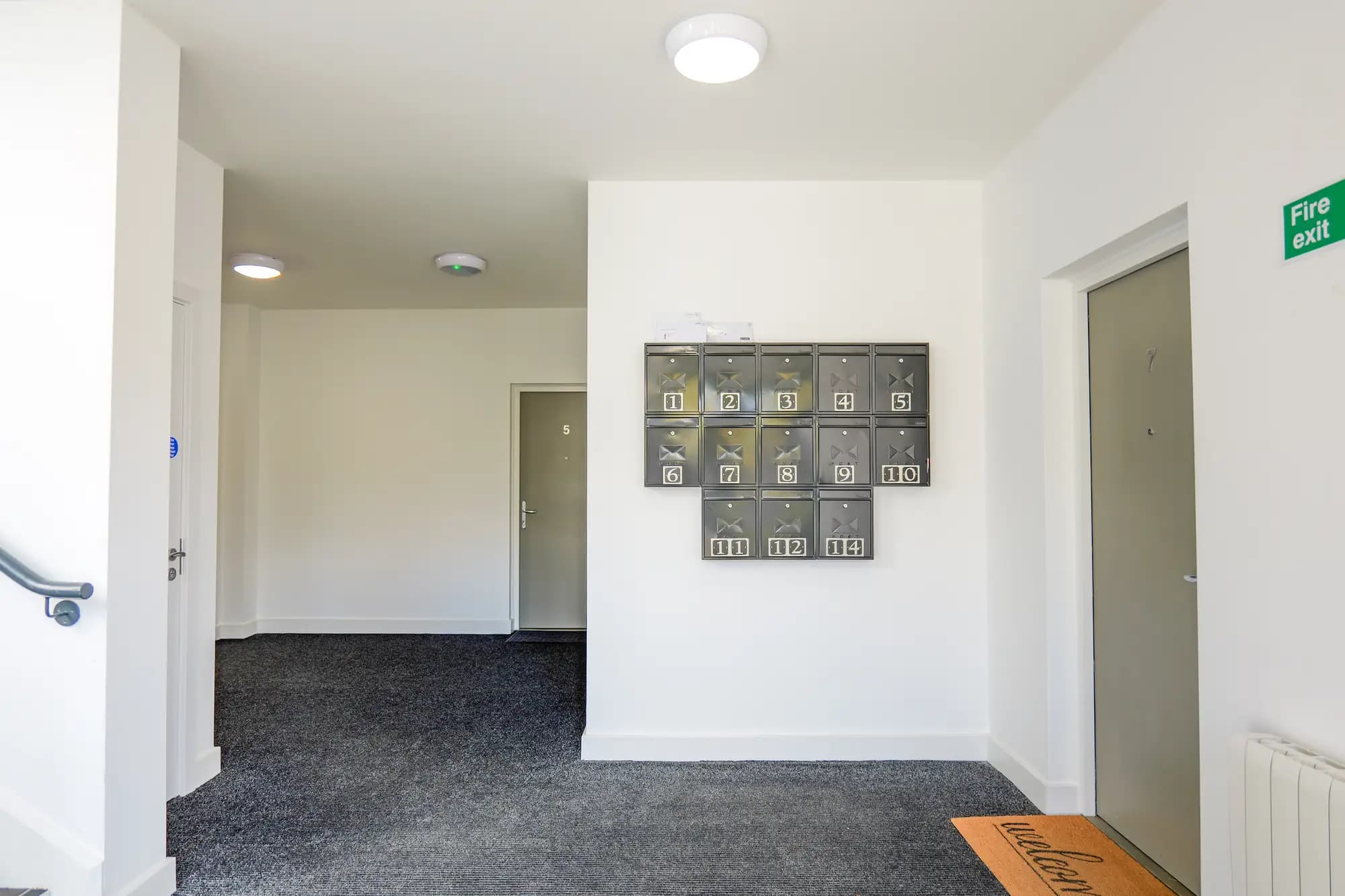 property photo 14 of 18