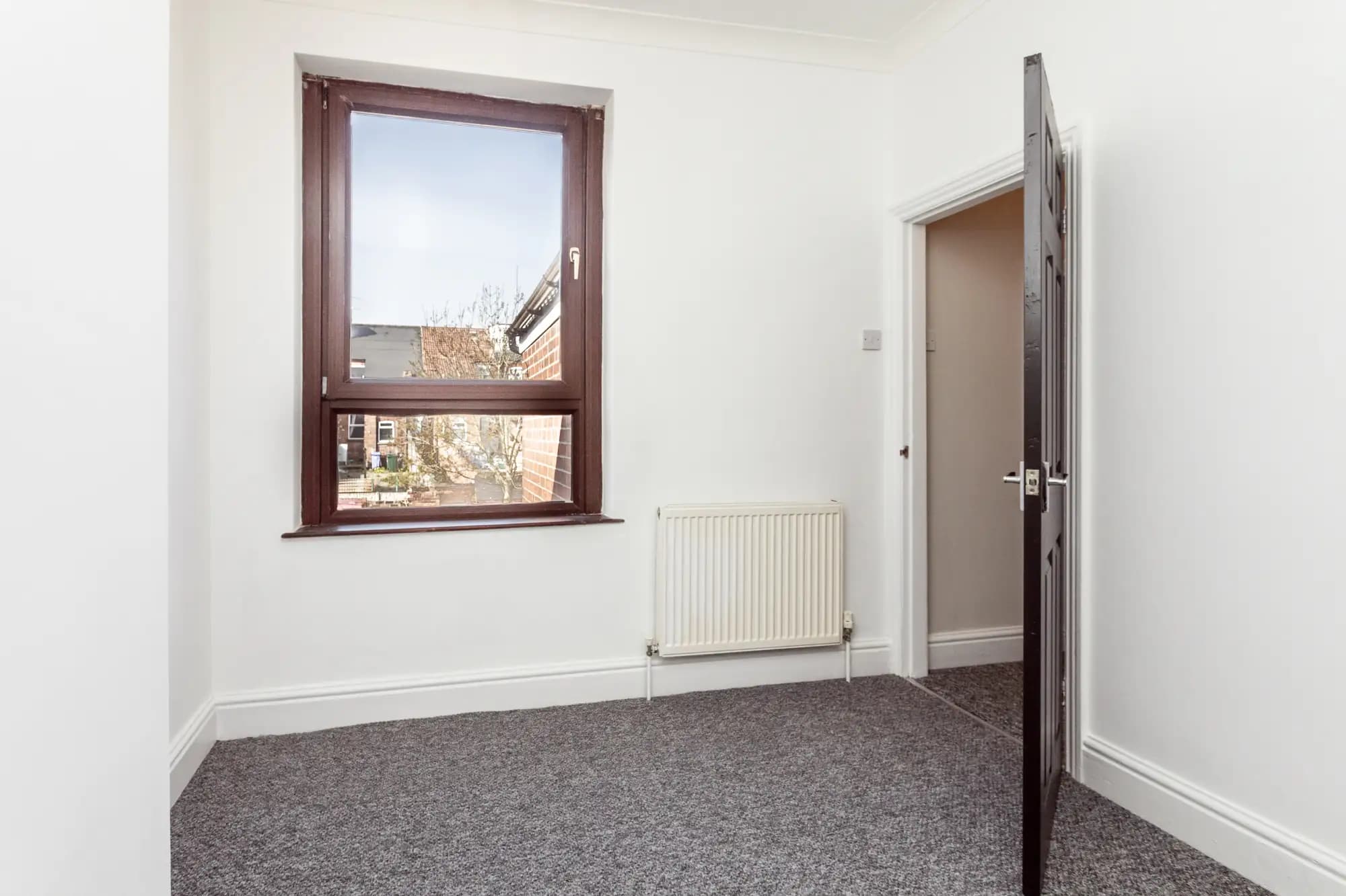 property photo 17 of 29