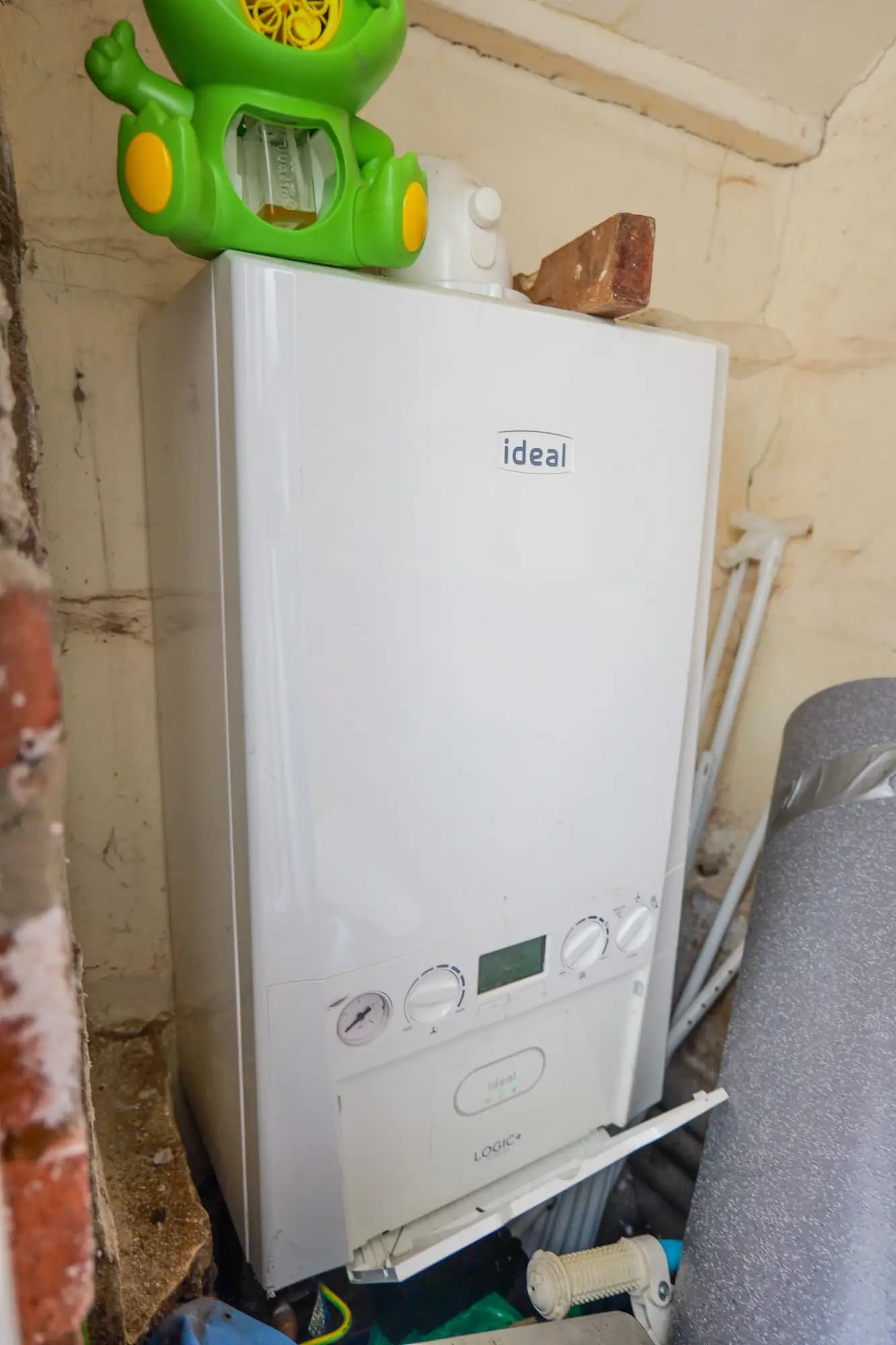 property photo 12 of 18