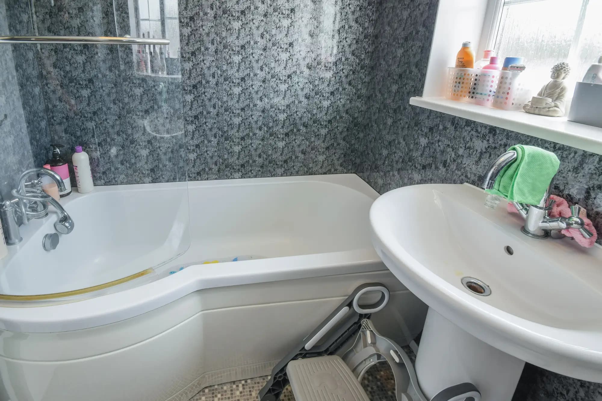 property photo 7 of 20
