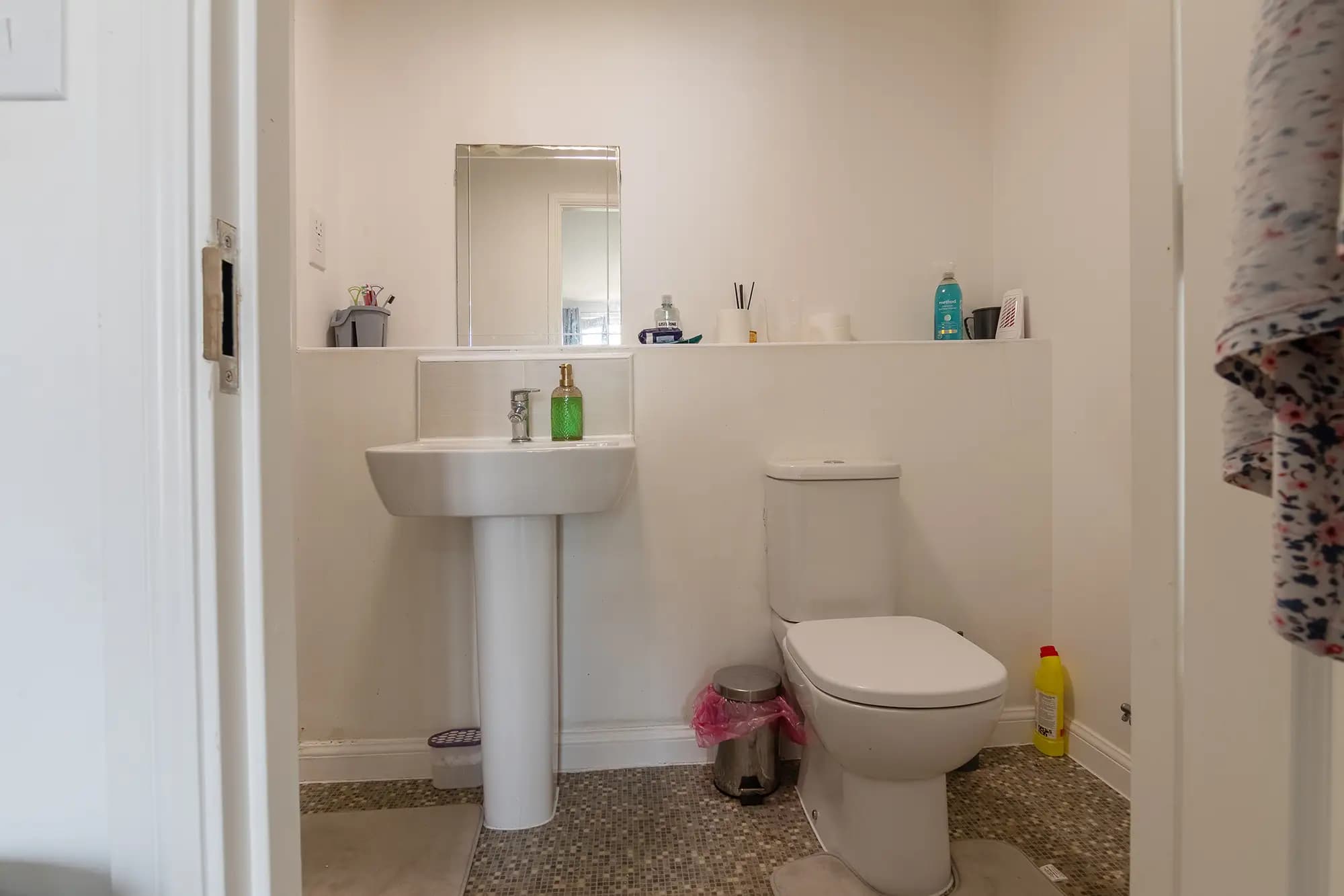 property photo 5 of 16