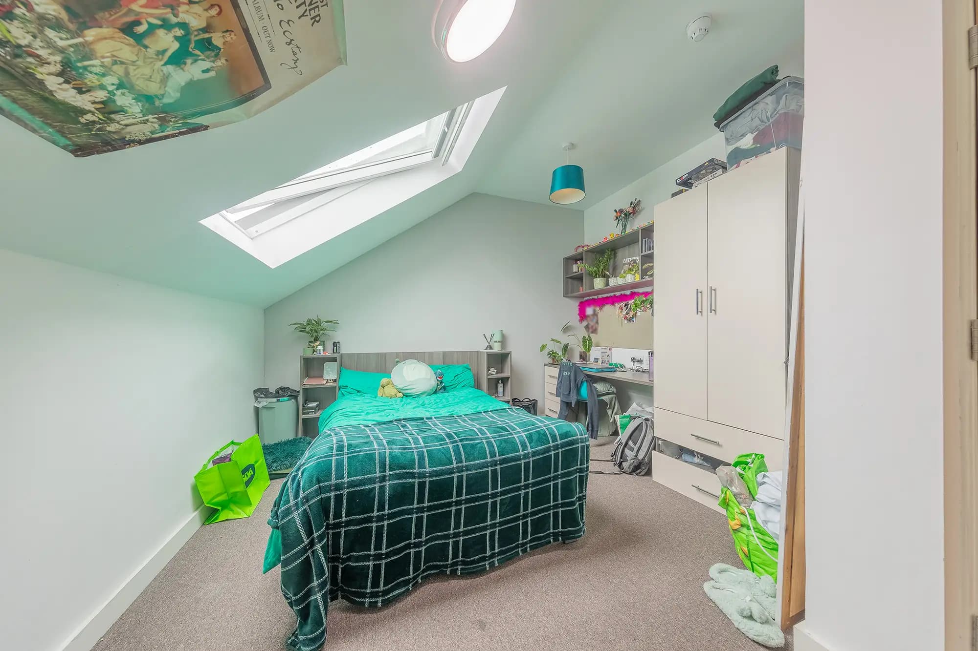 property photo 31 of 43