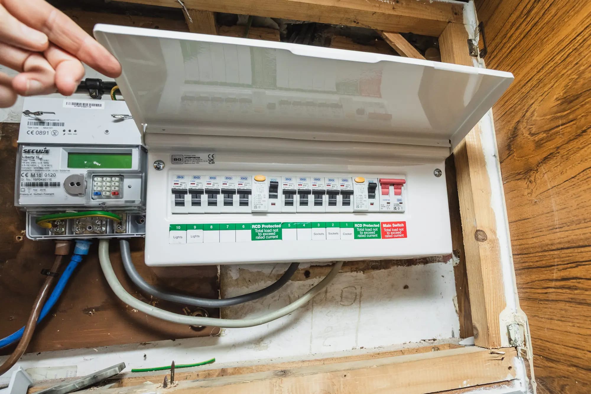 property photo 26 of 32