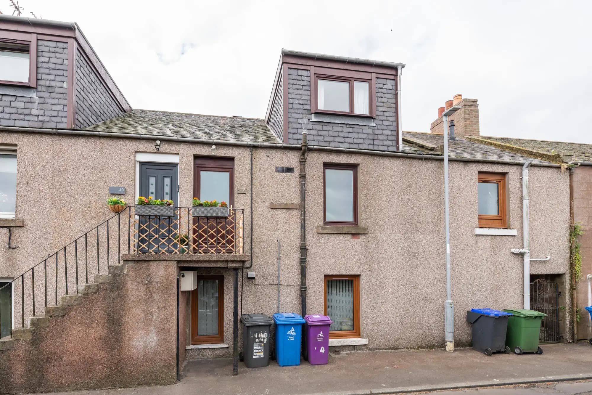 property photo 16 of 17