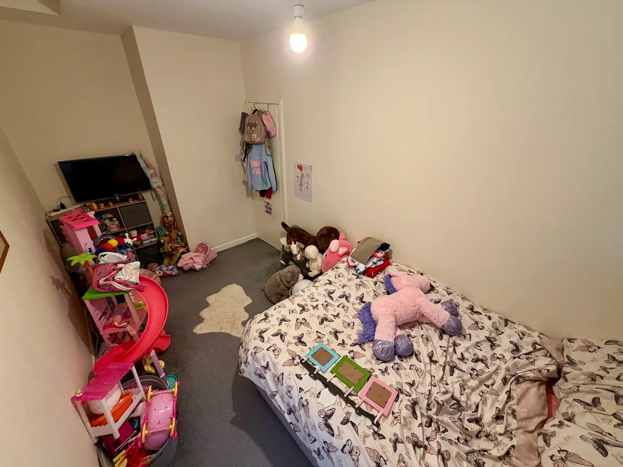 property photo 12 of 17