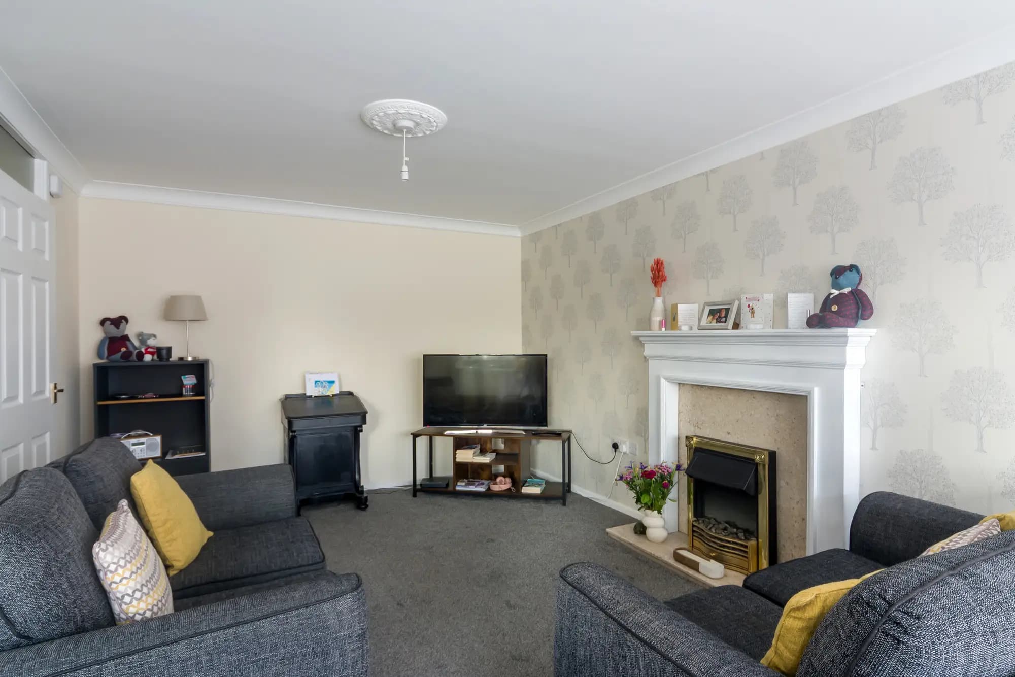 property photo 1 of 37