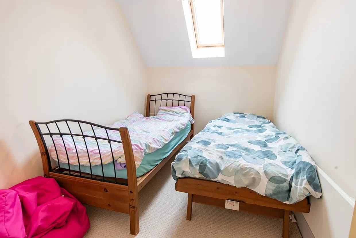 property photo 13 of 24