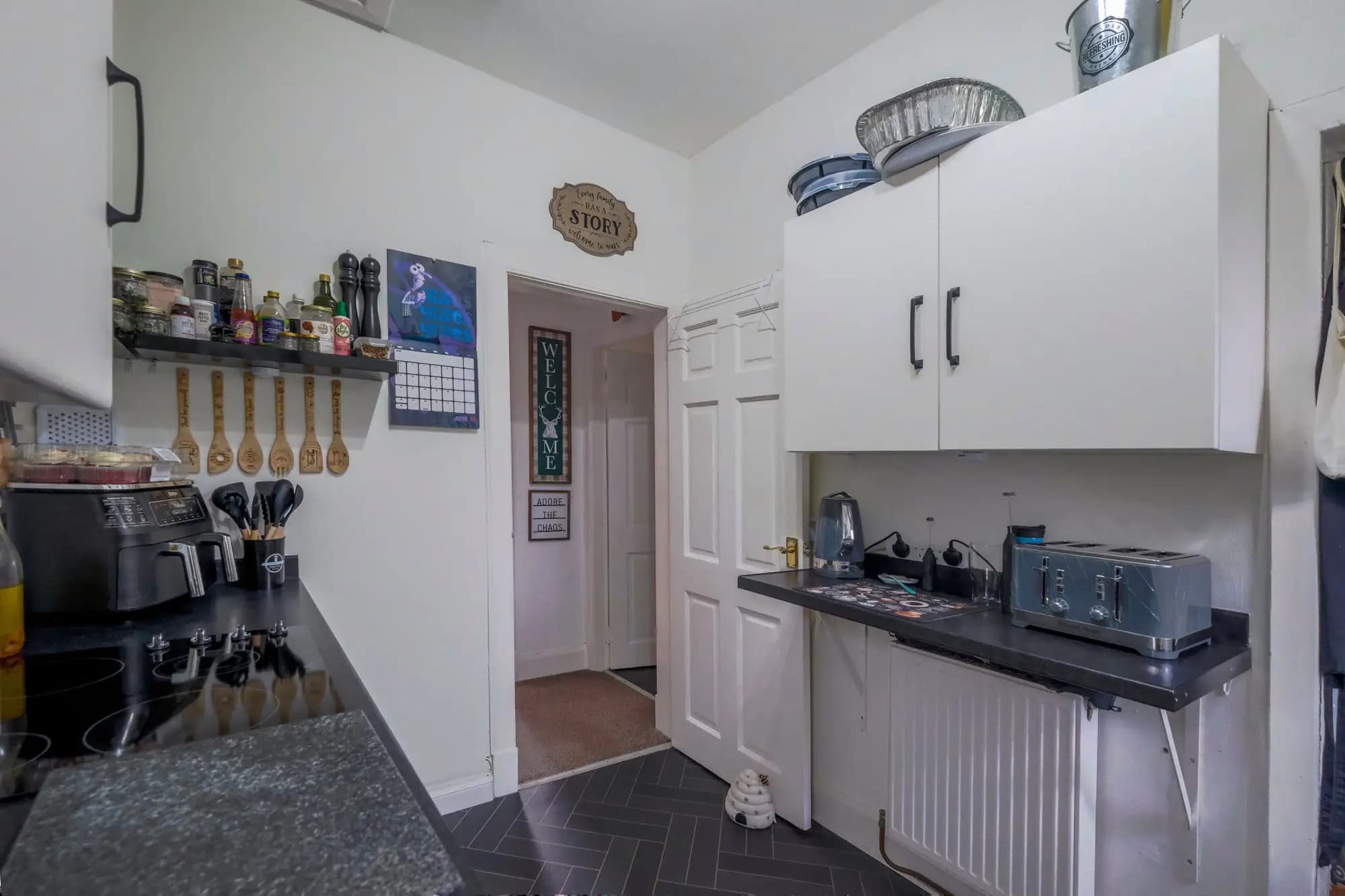 property photo 8 of 37