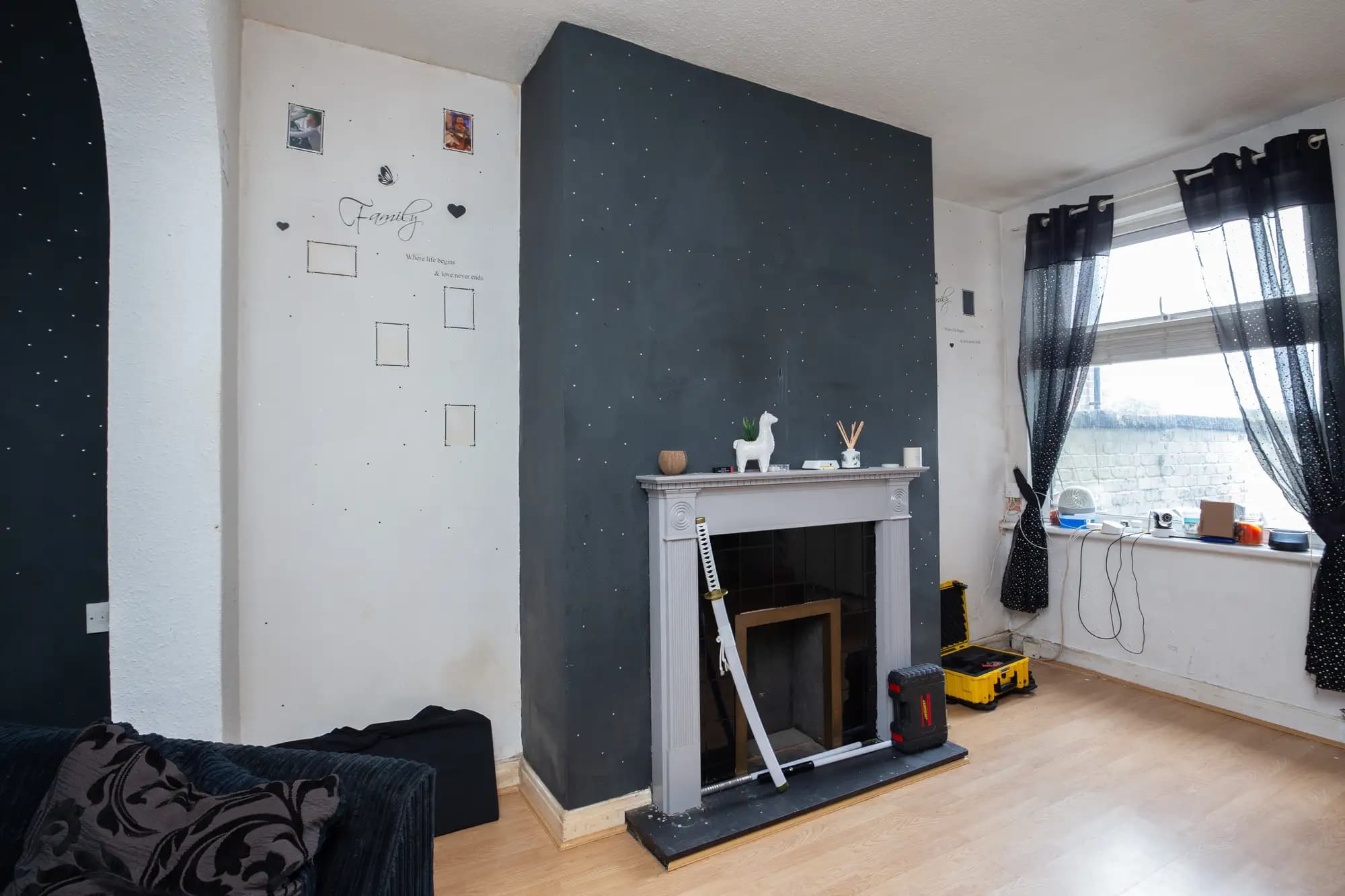 property photo 5 of 28