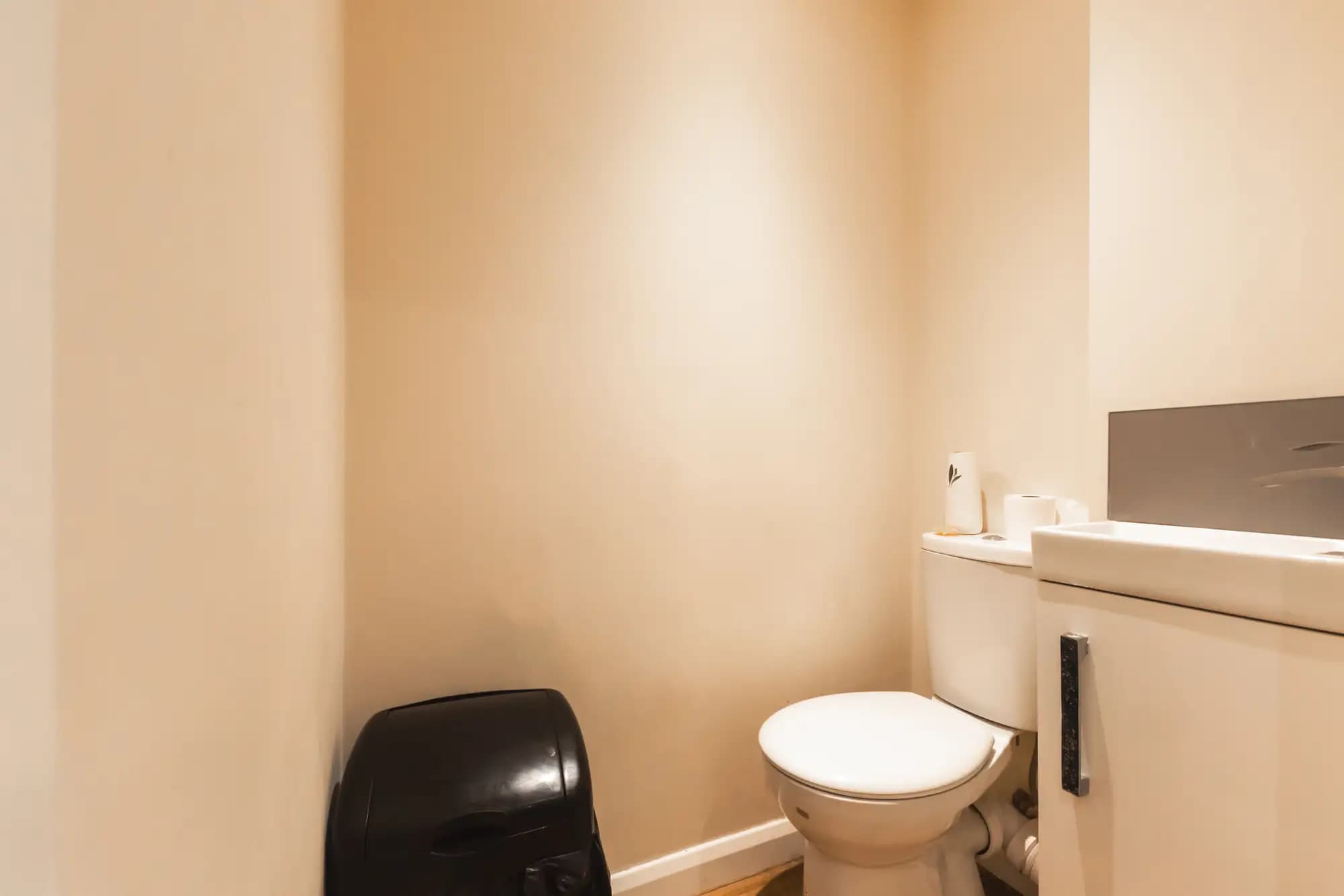 property photo 16 of 29