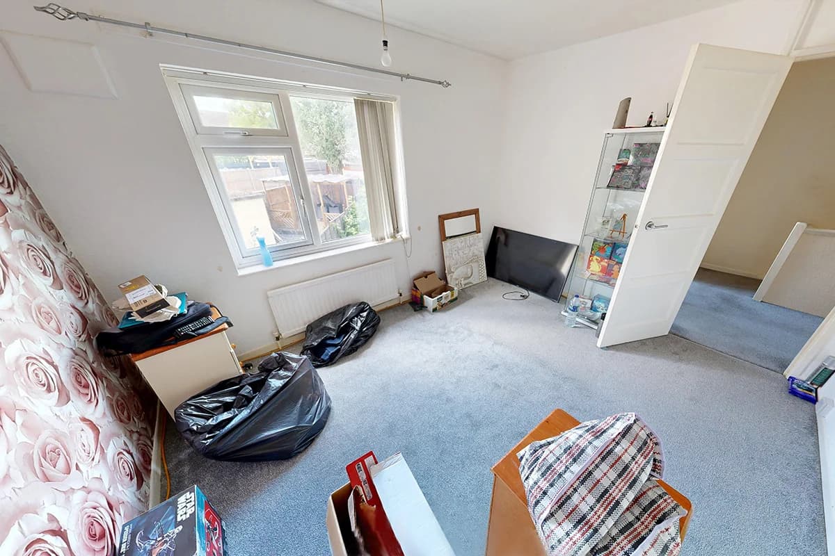 property photo 14 of 38