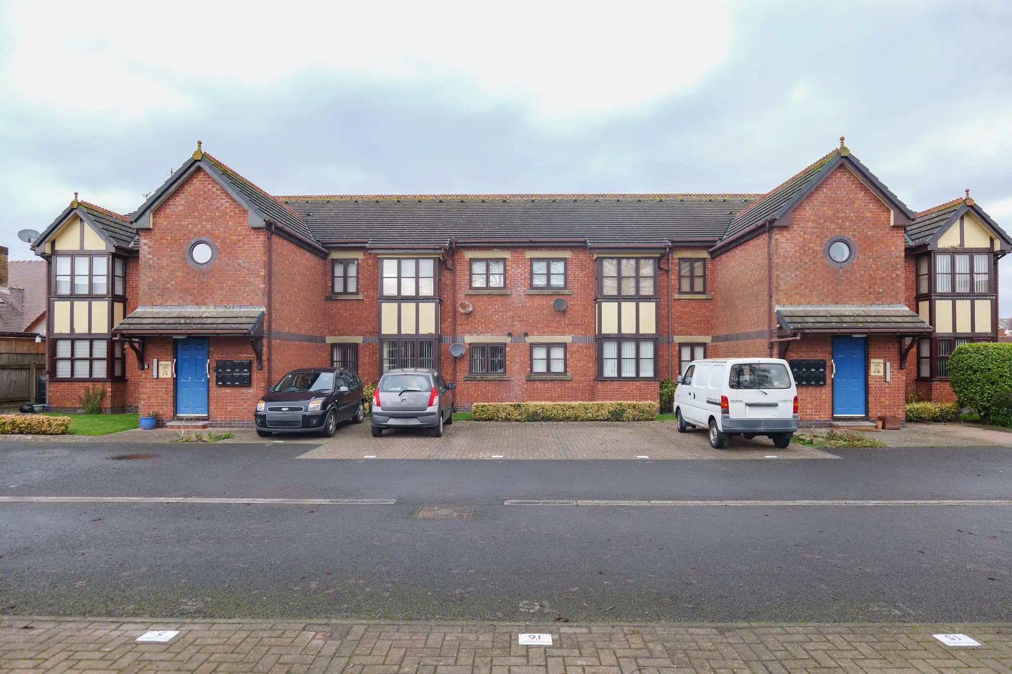 property photo 16 of 17