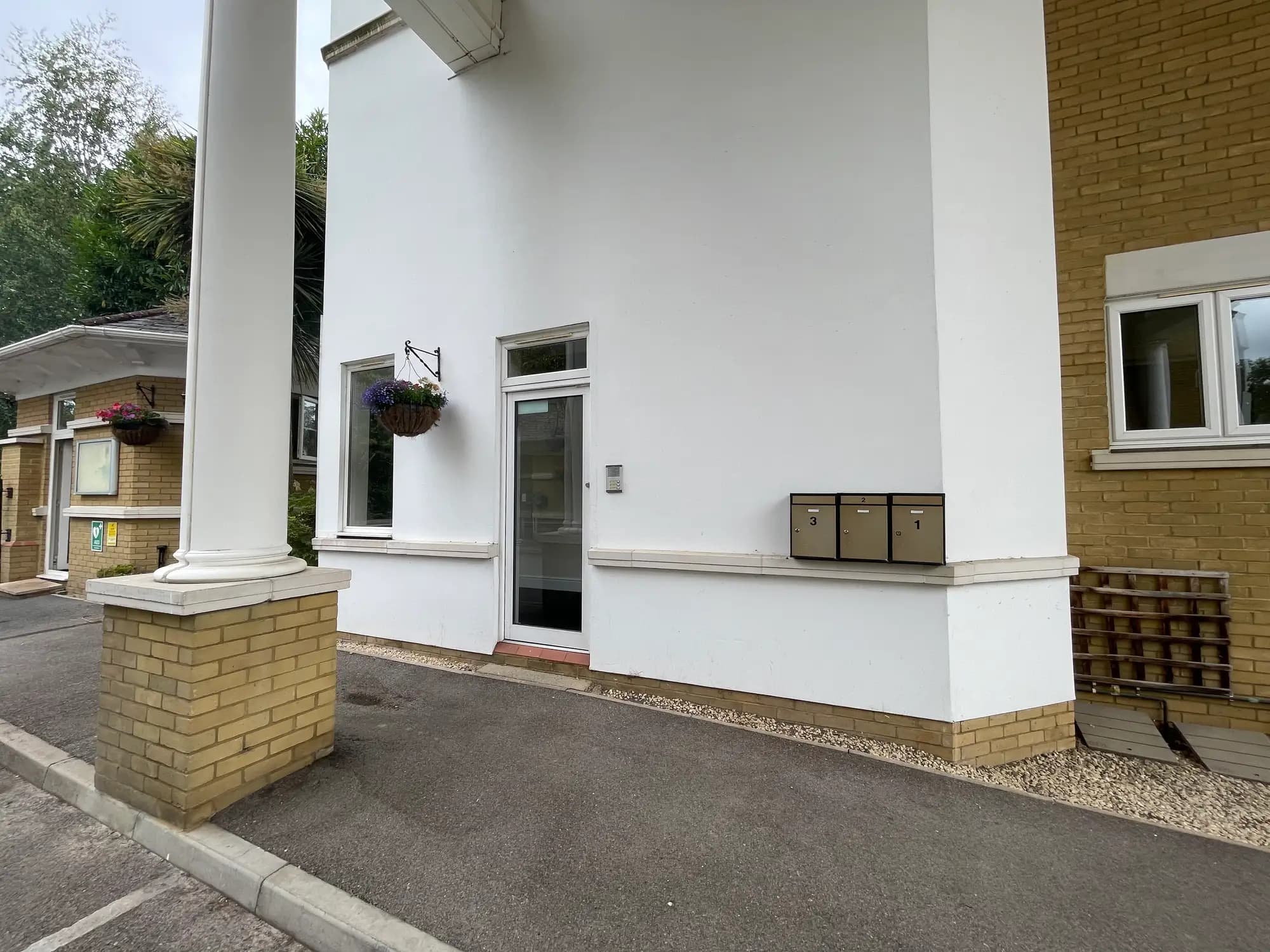 property photo 22 of 26