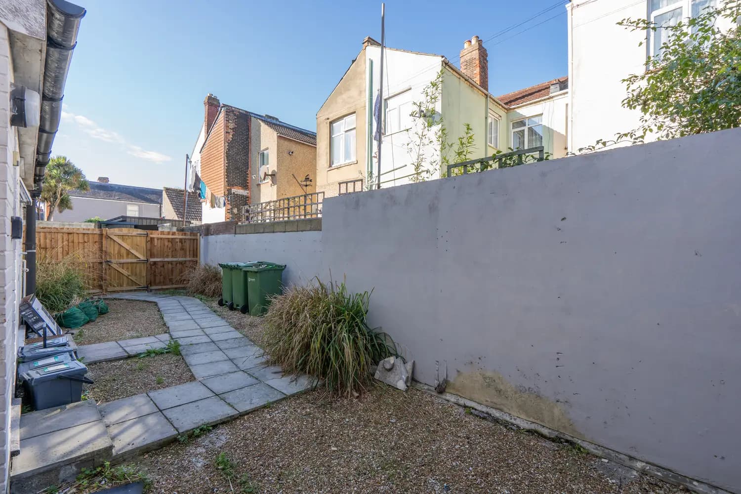 property photo 12 of 16