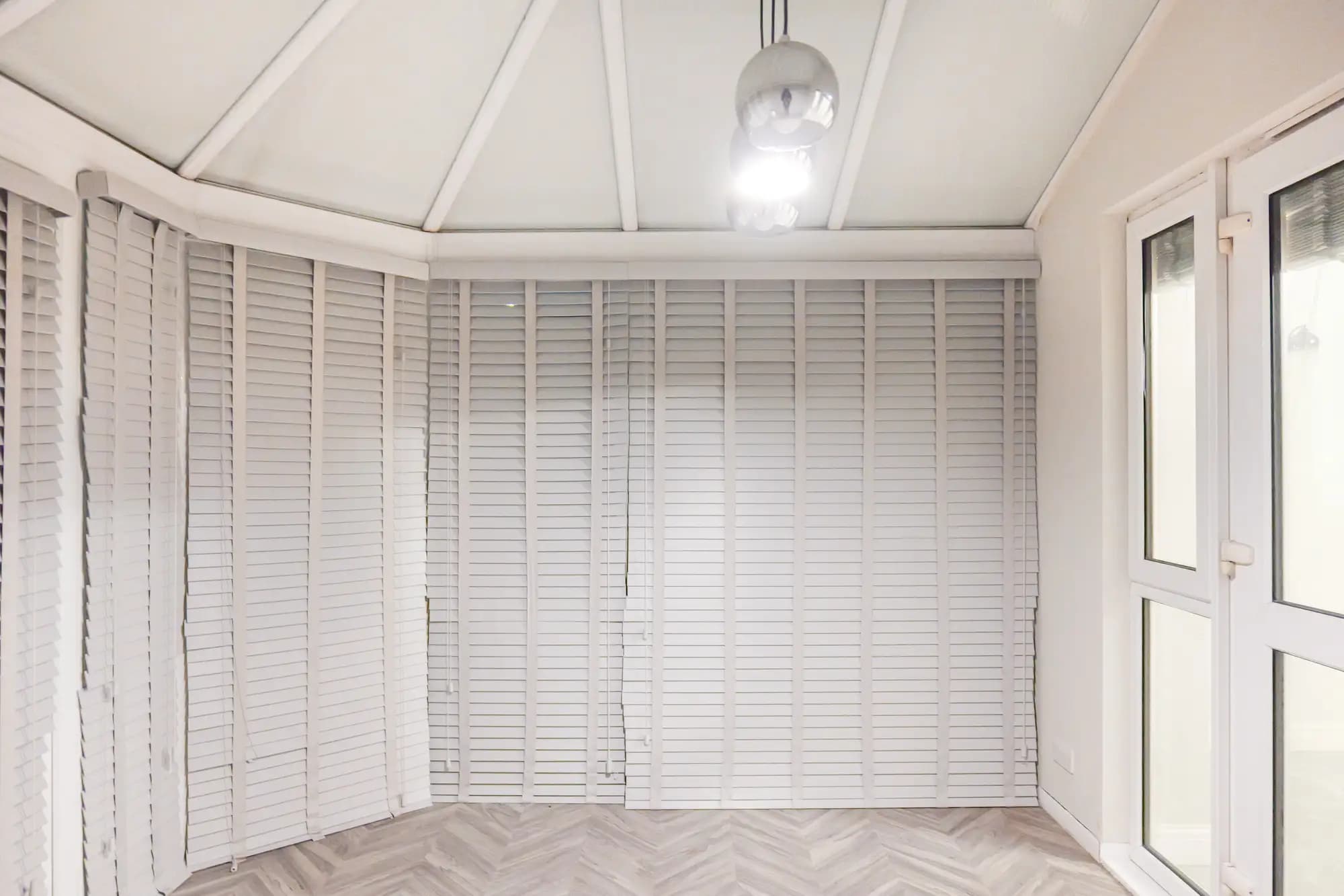 property photo 5 of 23