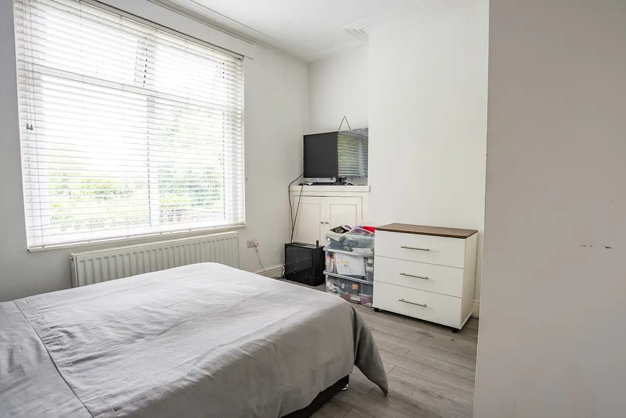 property photo 12 of 19