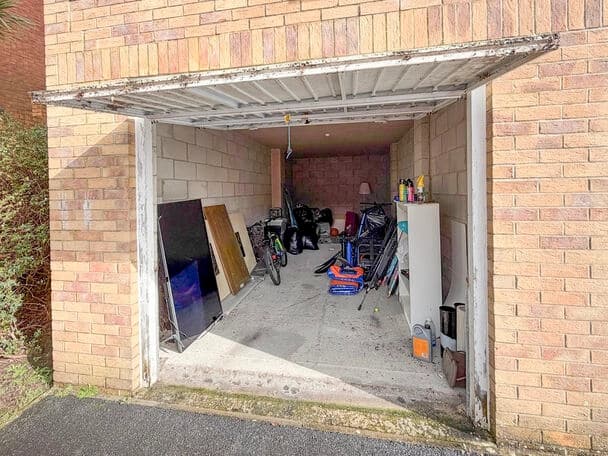 property photo 16 of 16