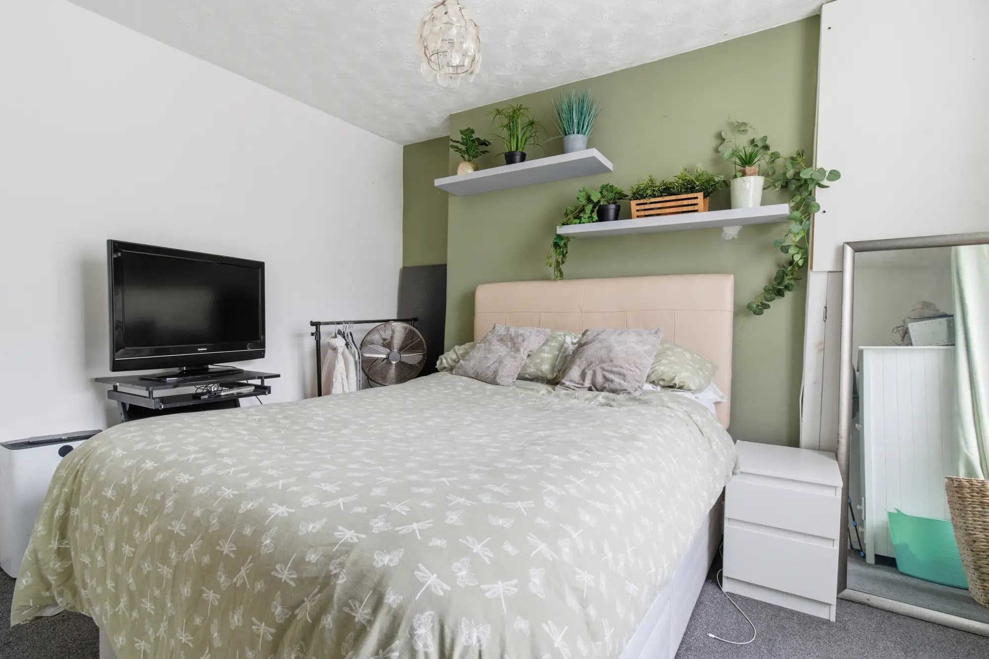 property photo 16 of 24