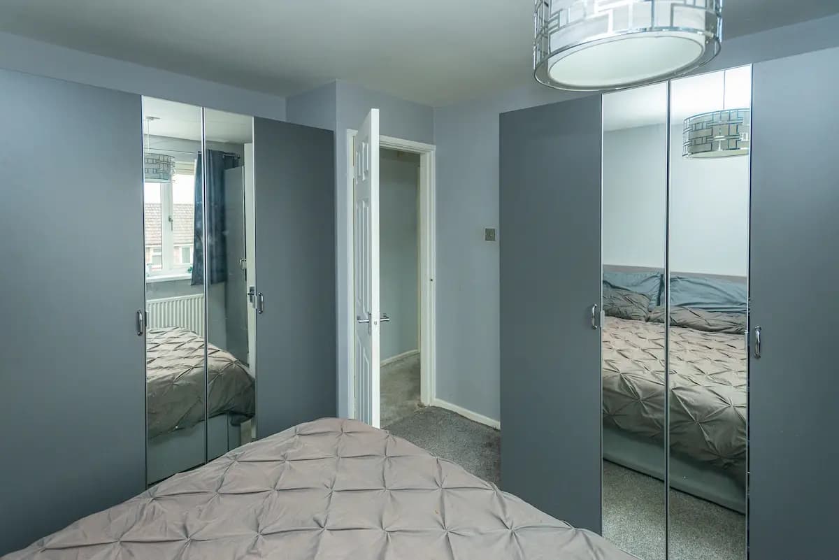 property photo 11 of 26