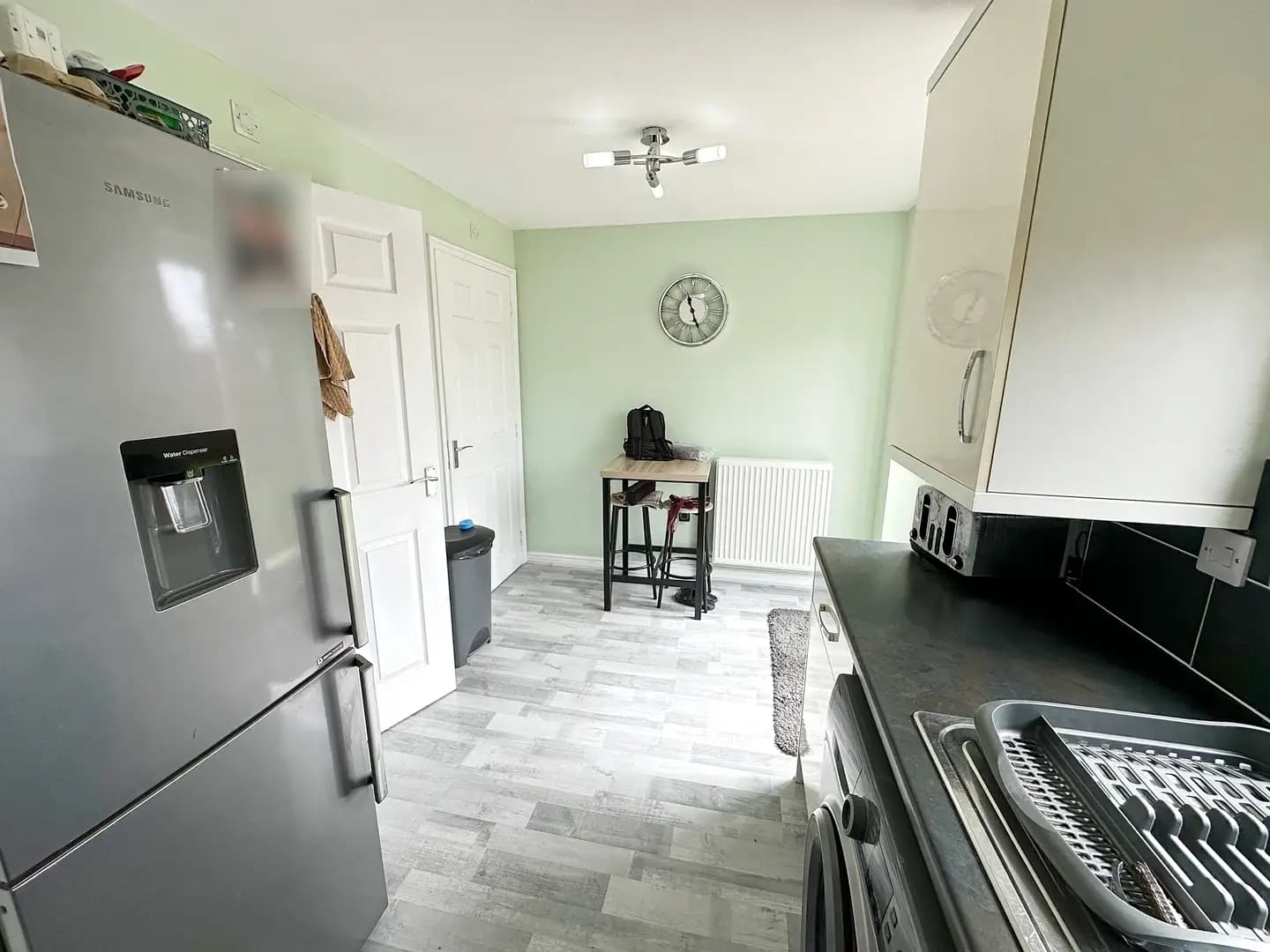 property photo 5 of 25