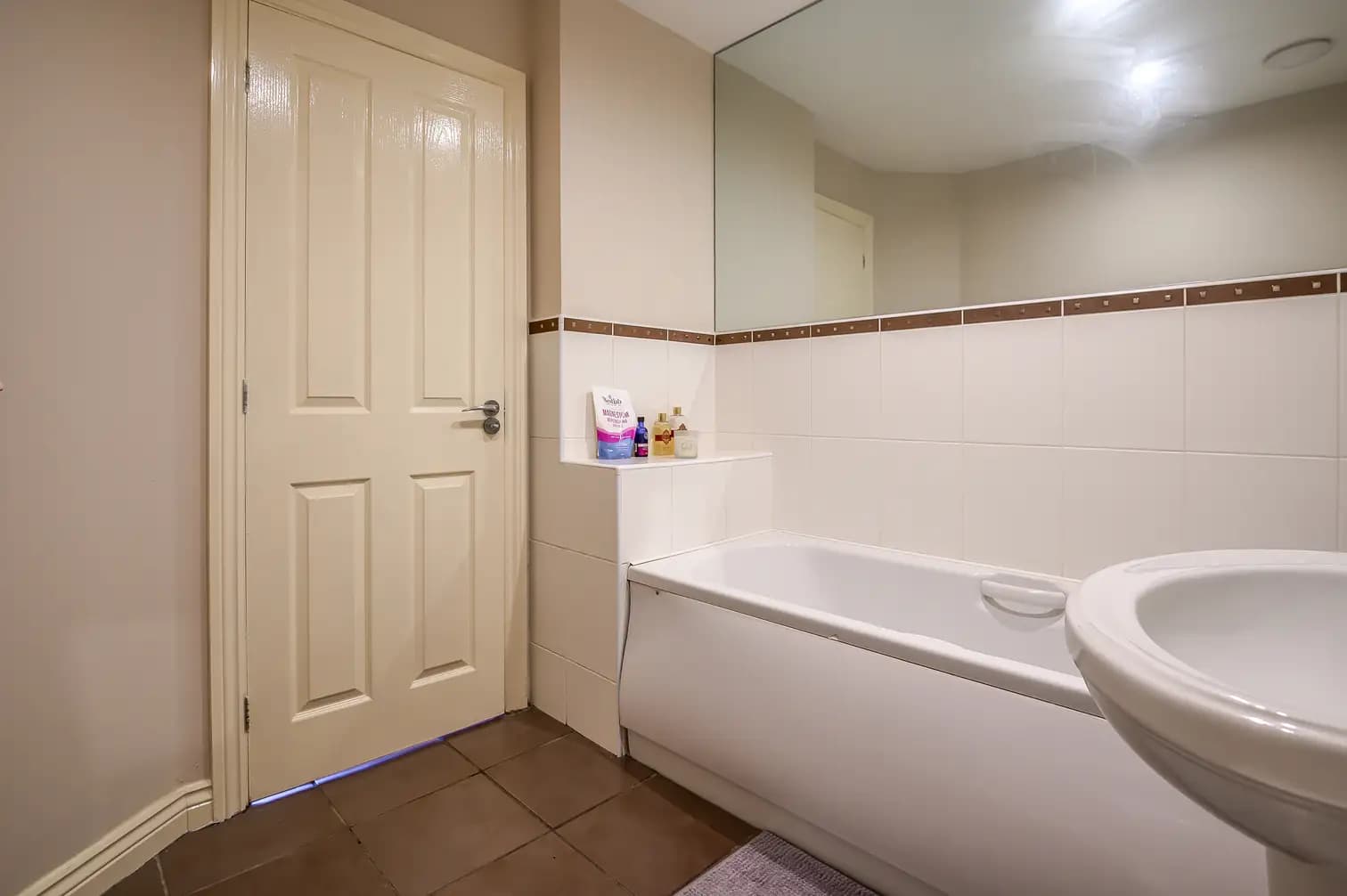 property photo 9 of 20