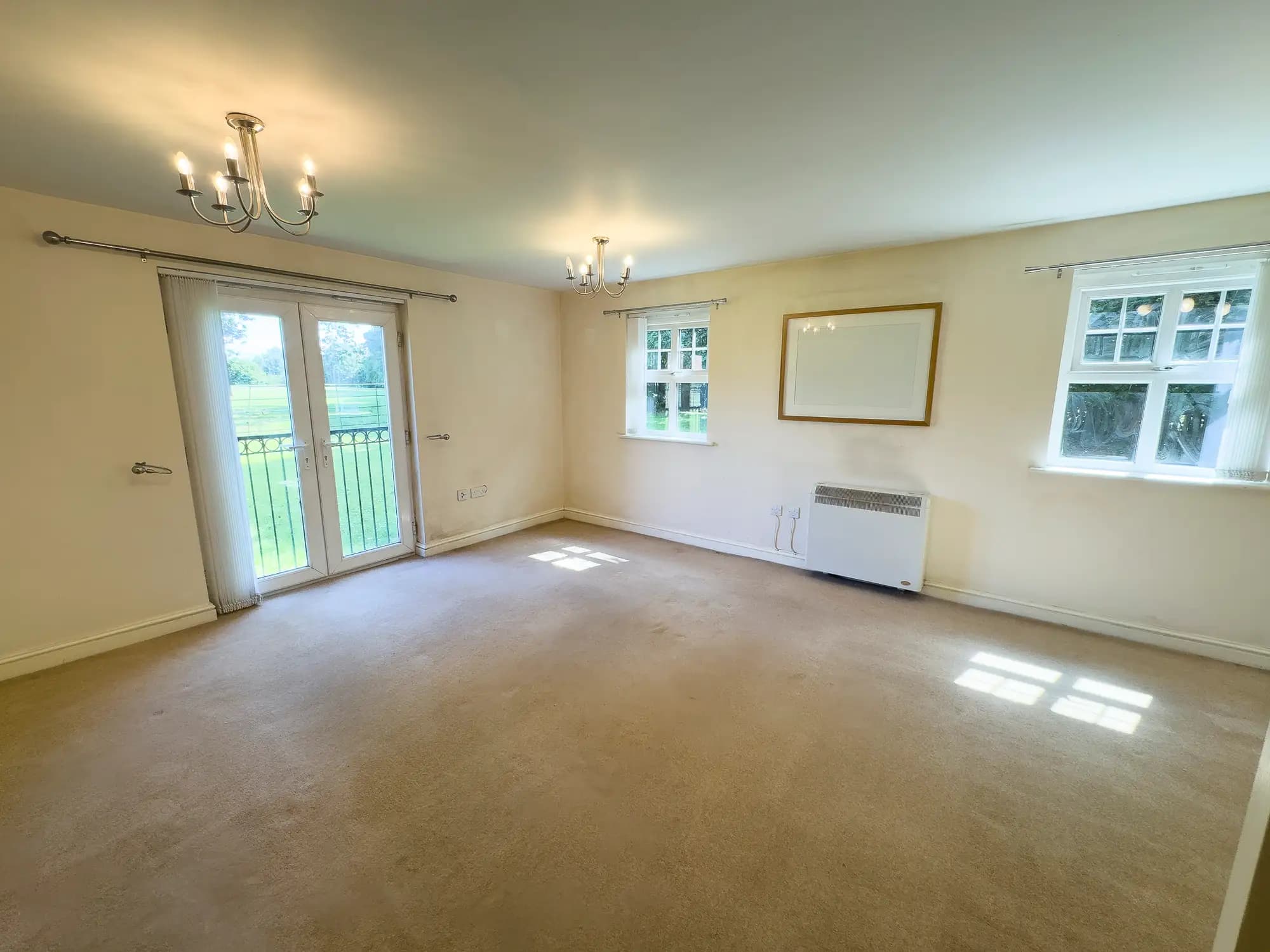 property photo 6 of 25