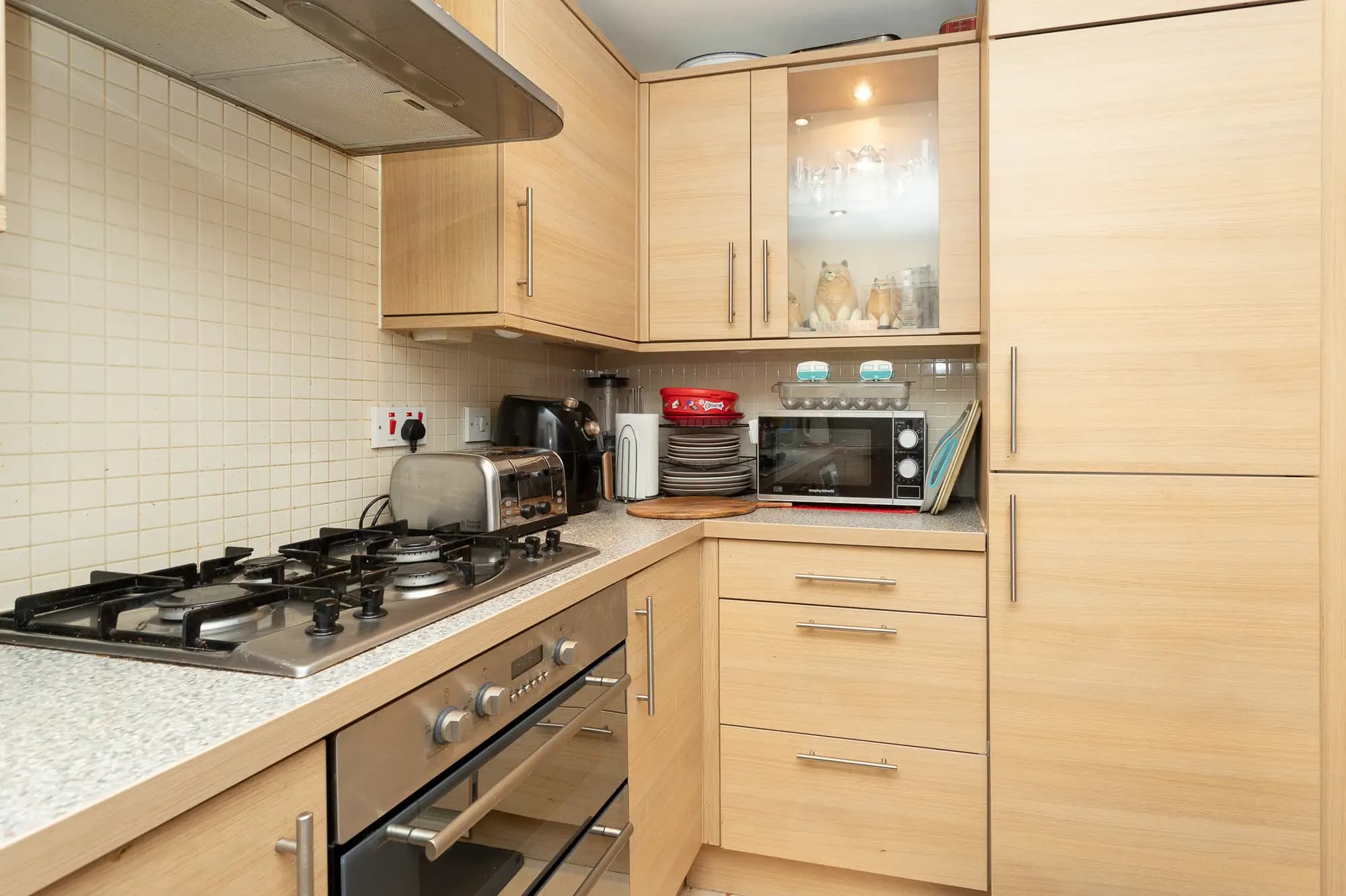 property photo 5 of 17