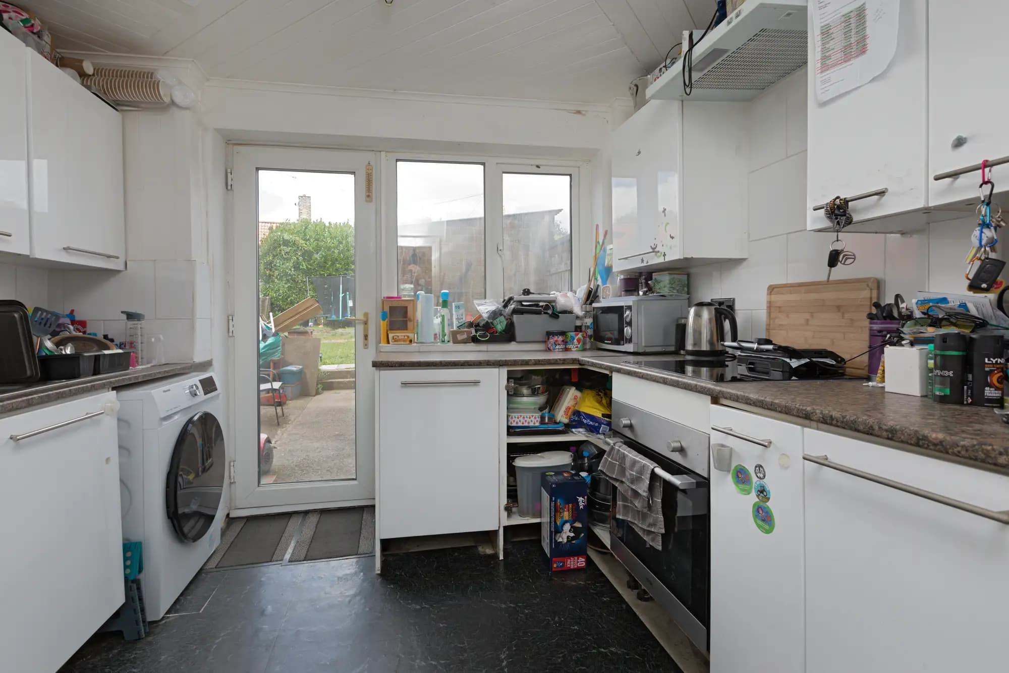 property photo 6 of 20