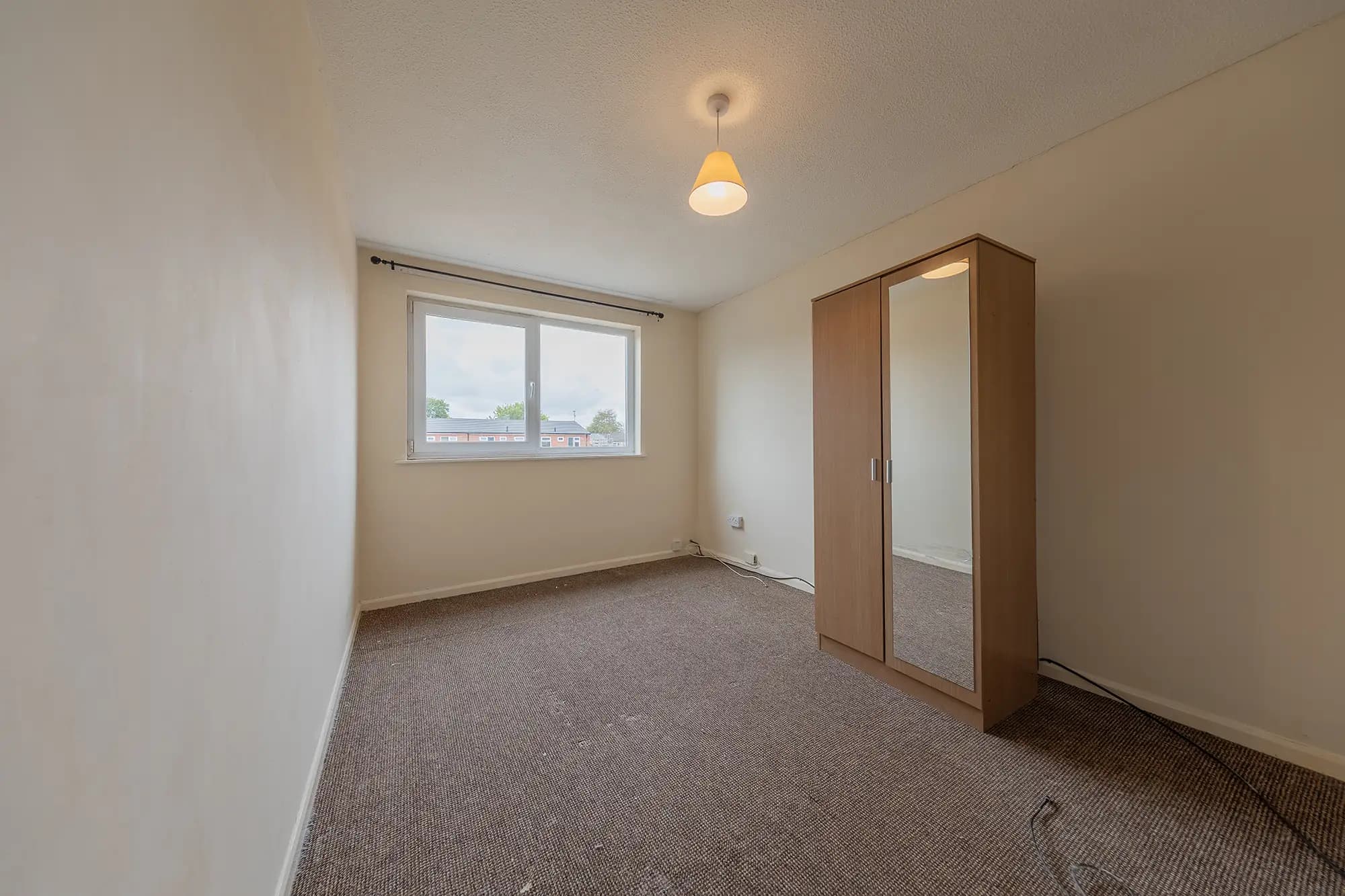 property photo 11 of 23