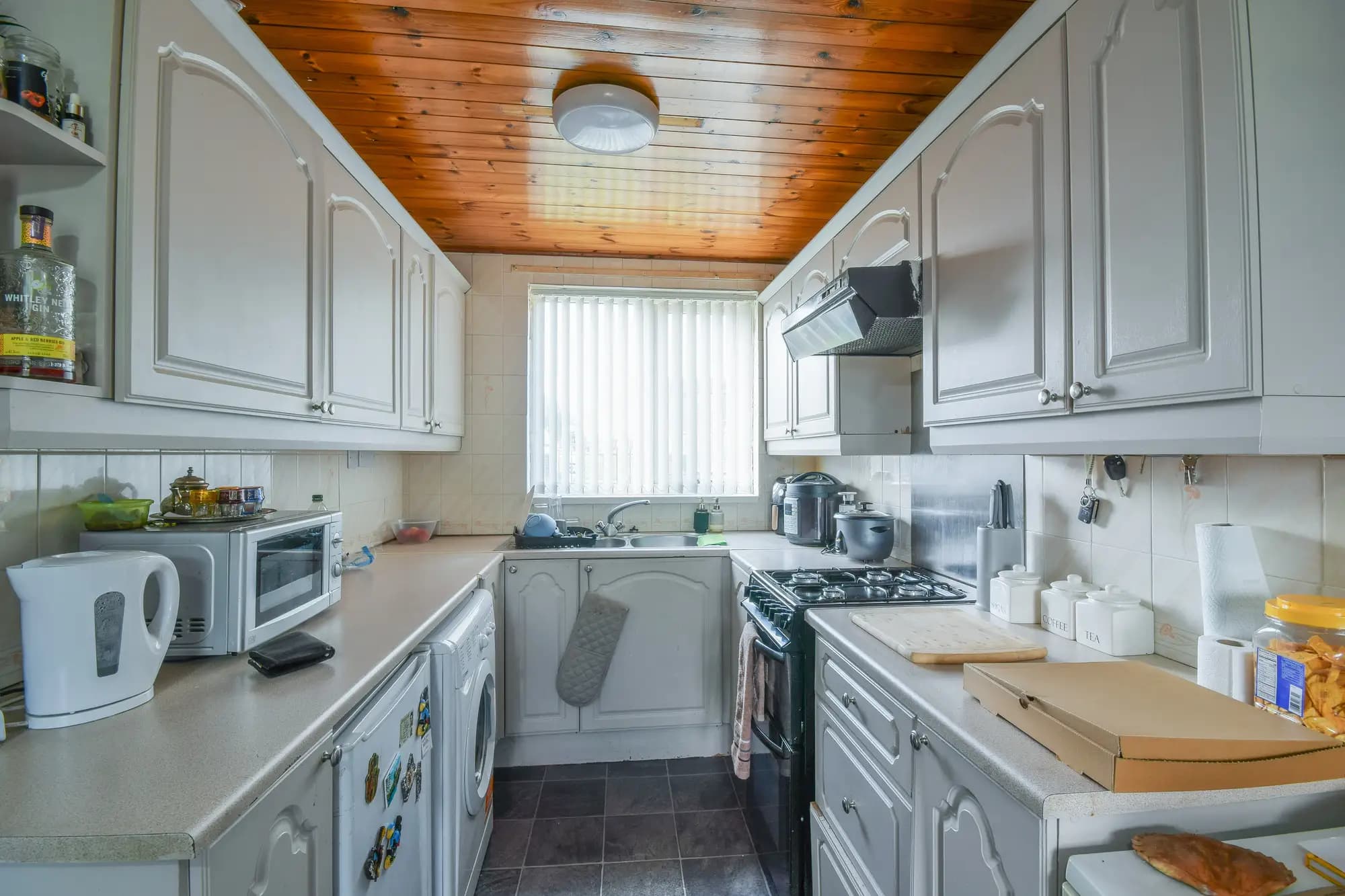 property photo 4 of 19
