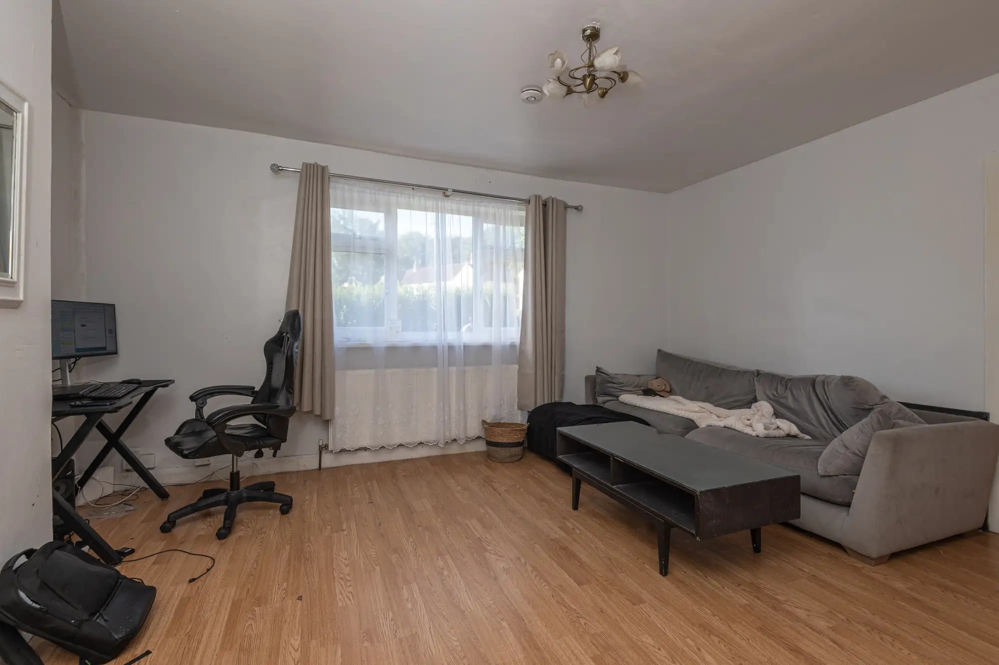 property photo 3 of 22