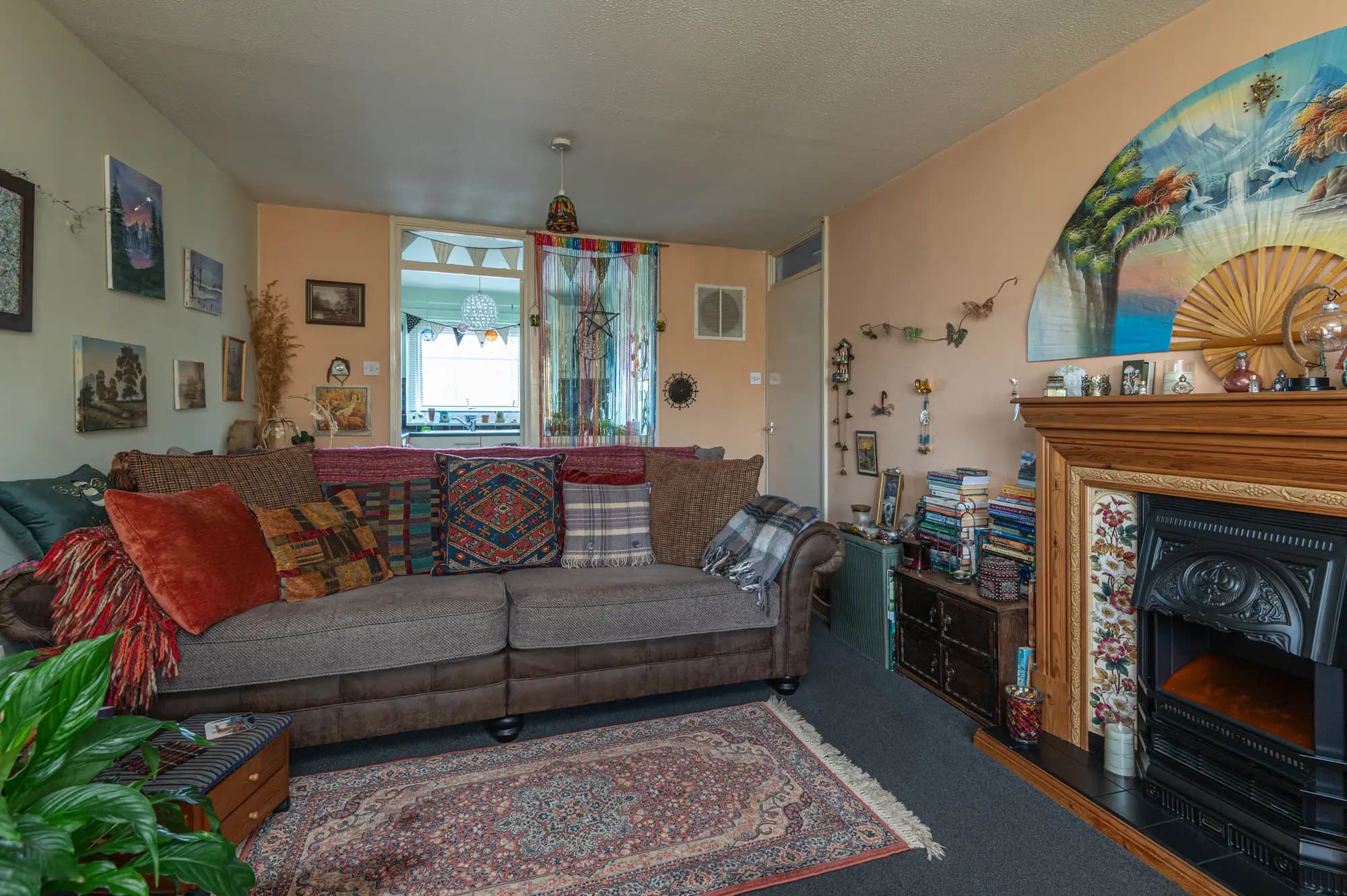 property photo 4 of 16