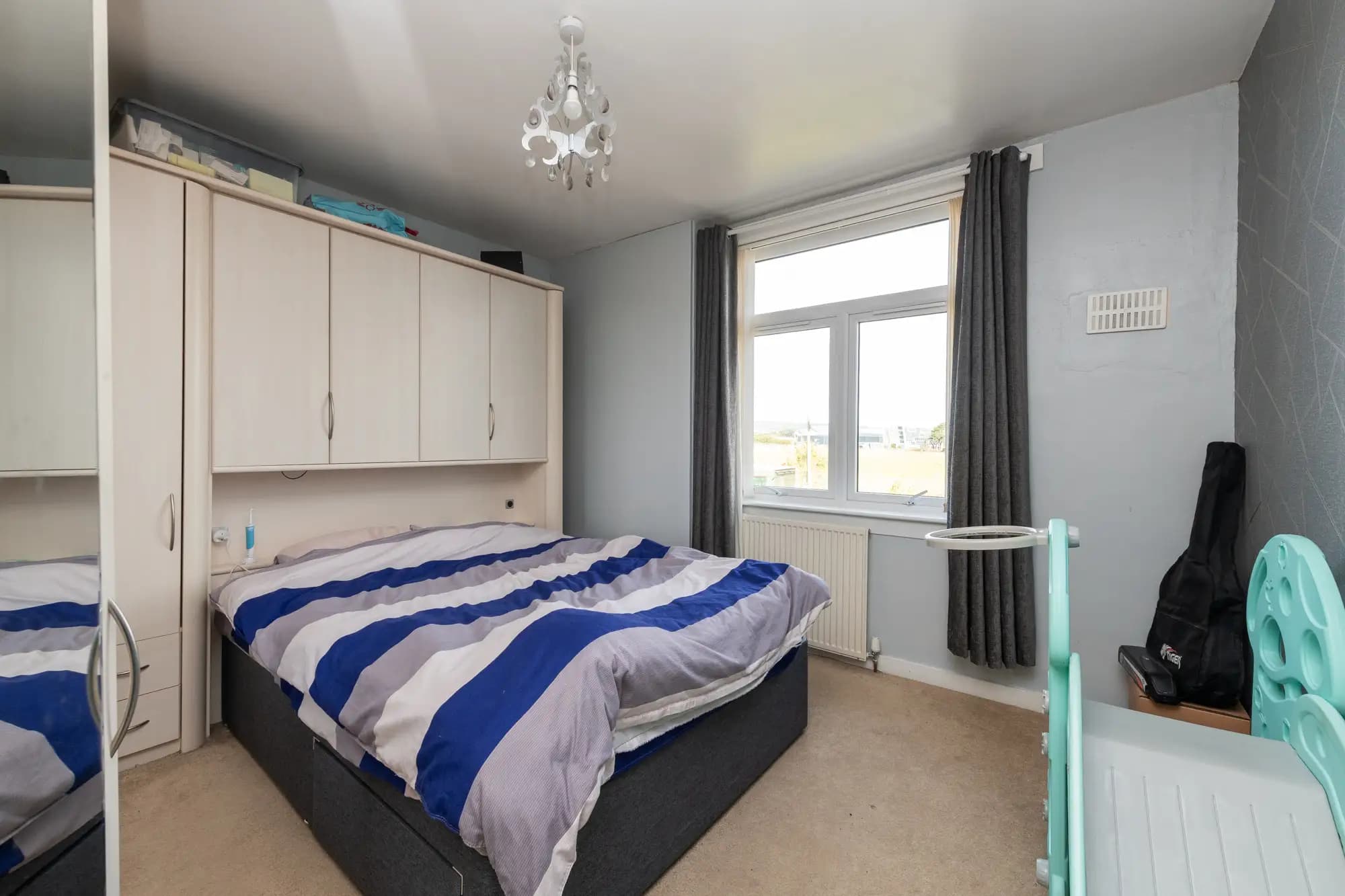 property photo 10 of 19
