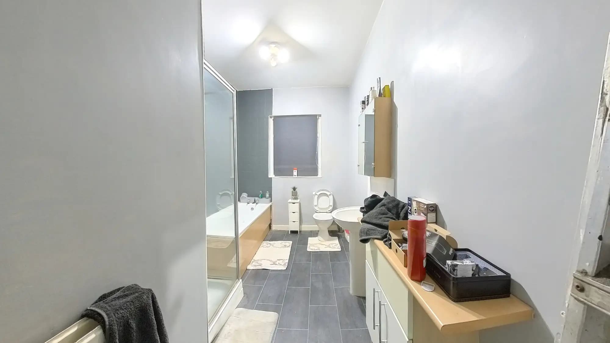 property photo 9 of 18