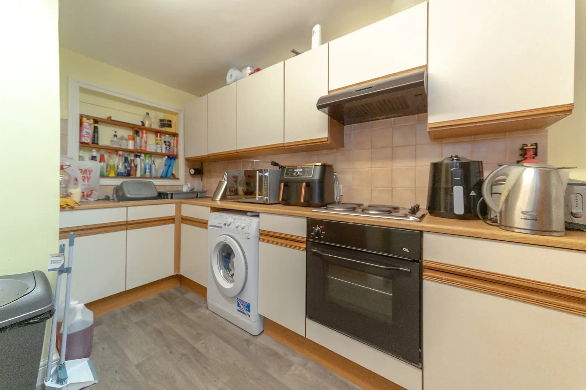 property photo 6 of 13