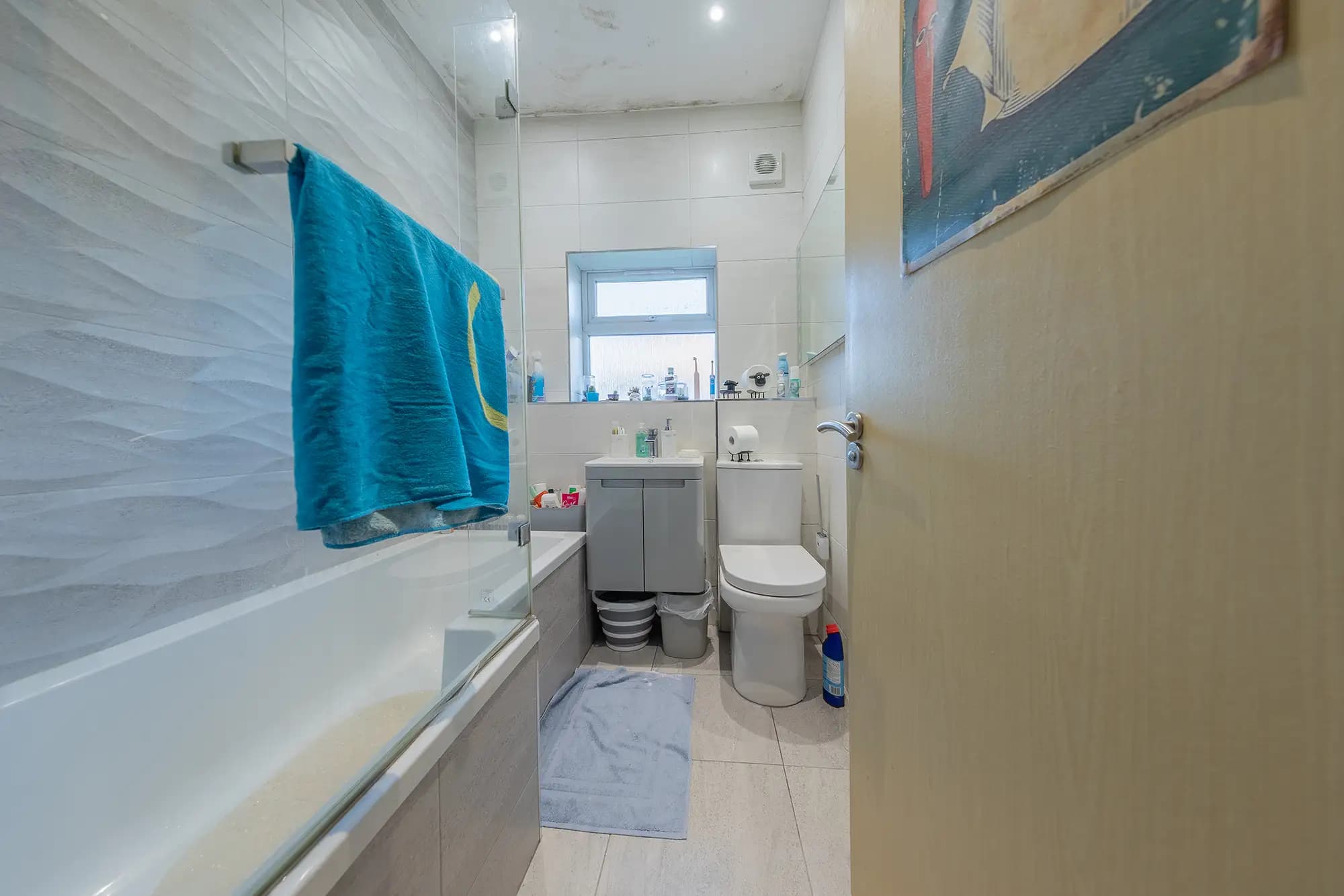 property photo 7 of 14