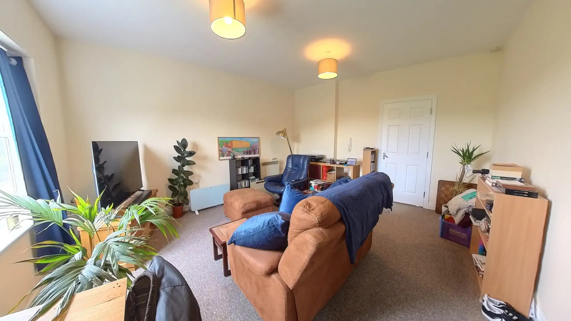 property photo 5 of 27