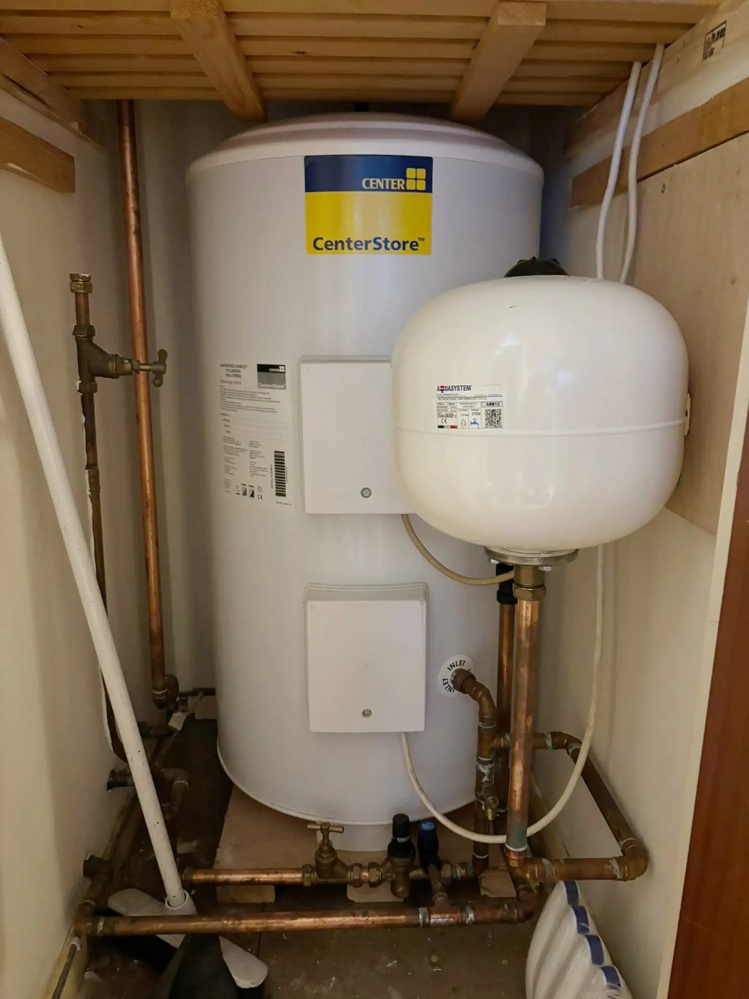 property photo 13 of 16