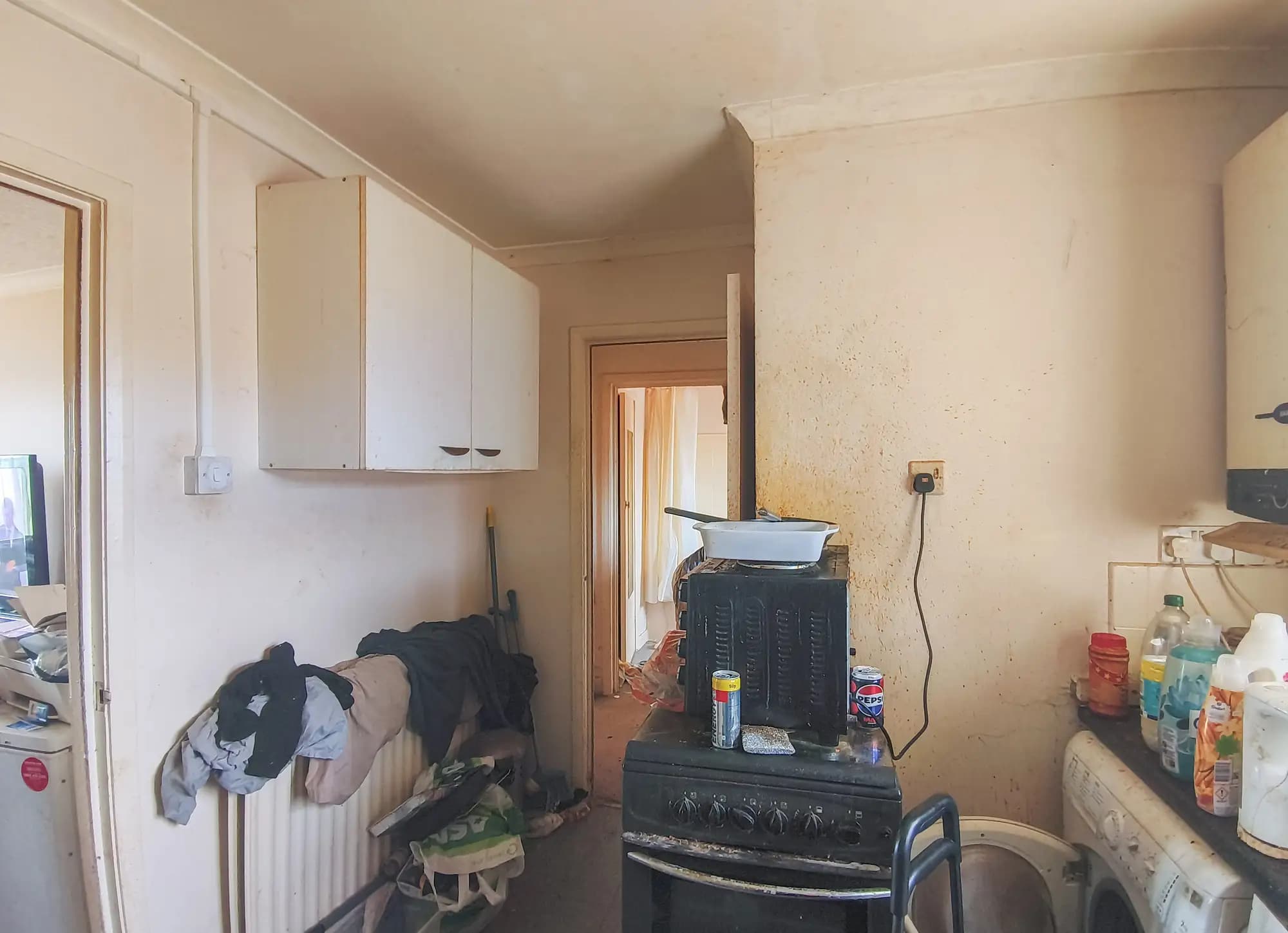 property photo 5 of 11