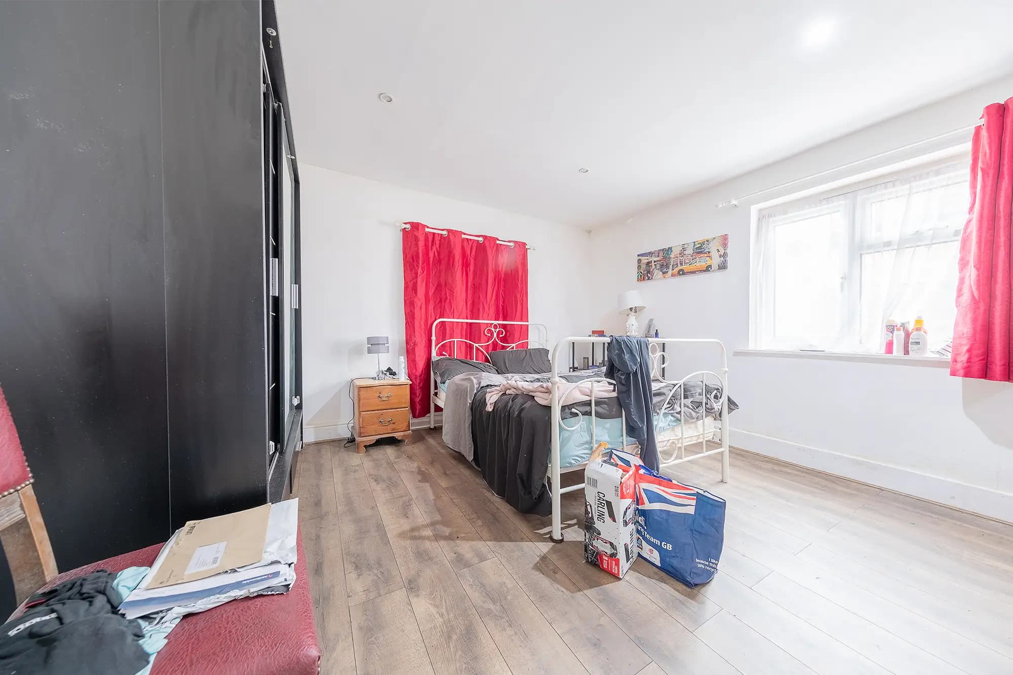 property photo 6 of 27