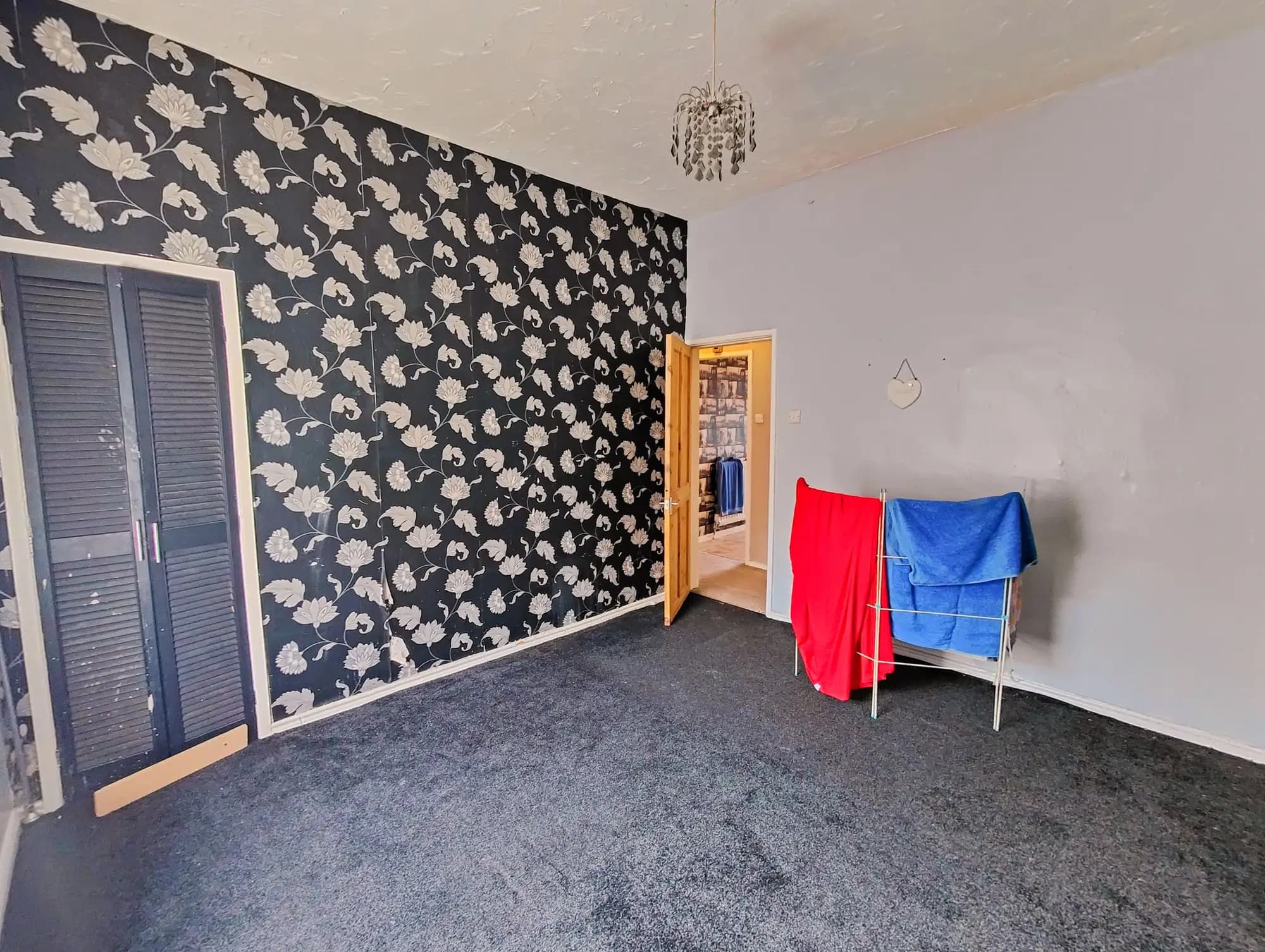 property photo 12 of 18