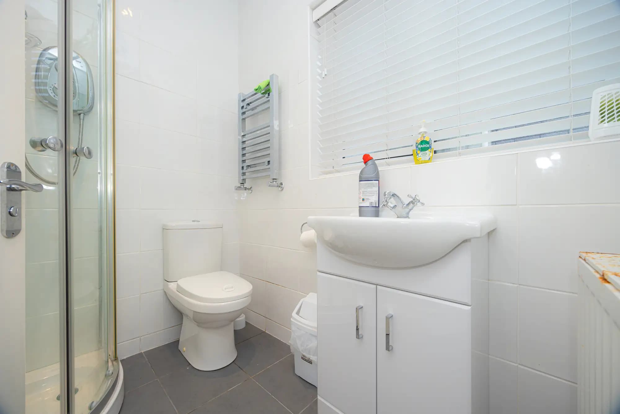 property photo 10 of 17