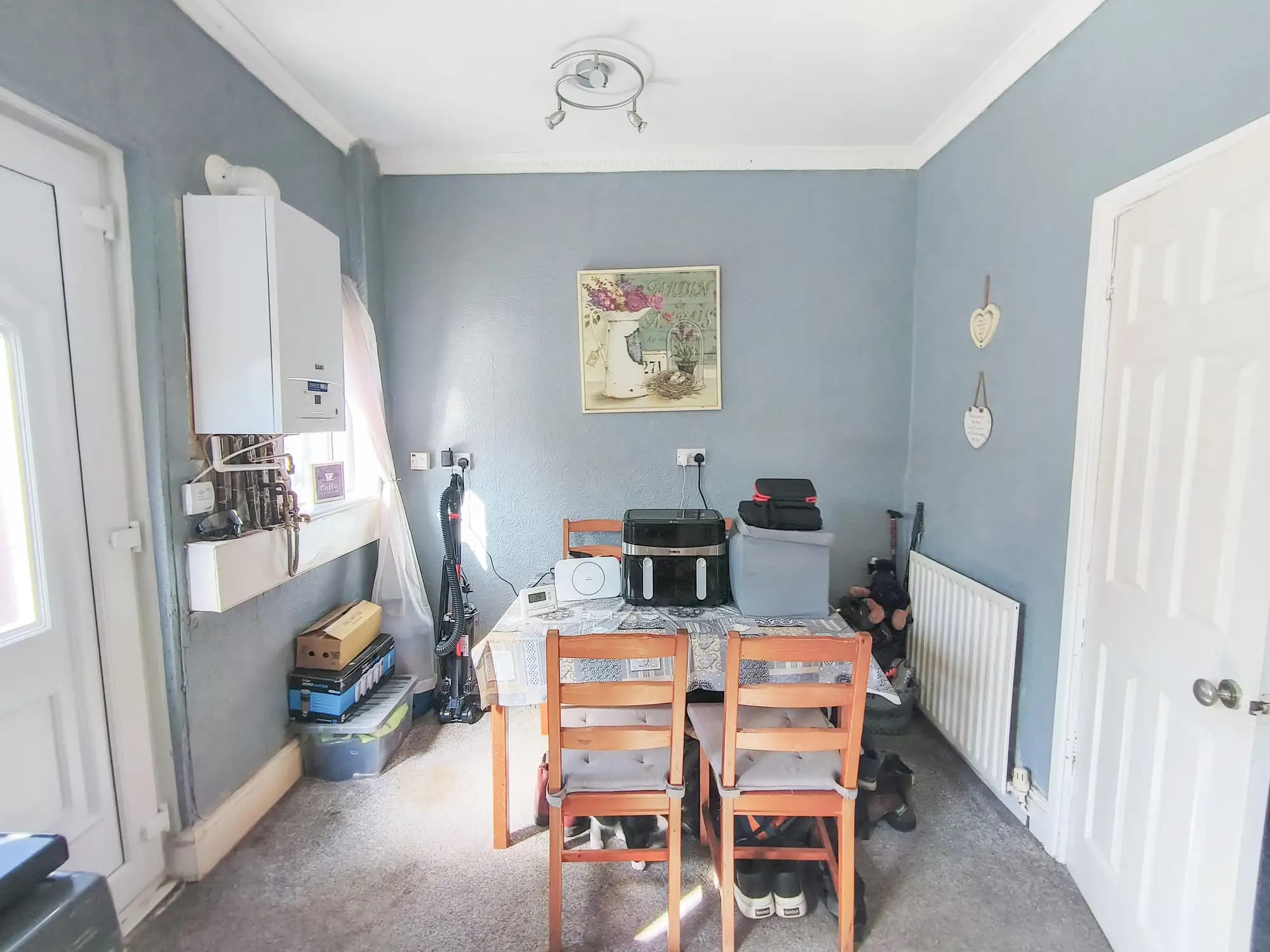 property photo 4 of 21