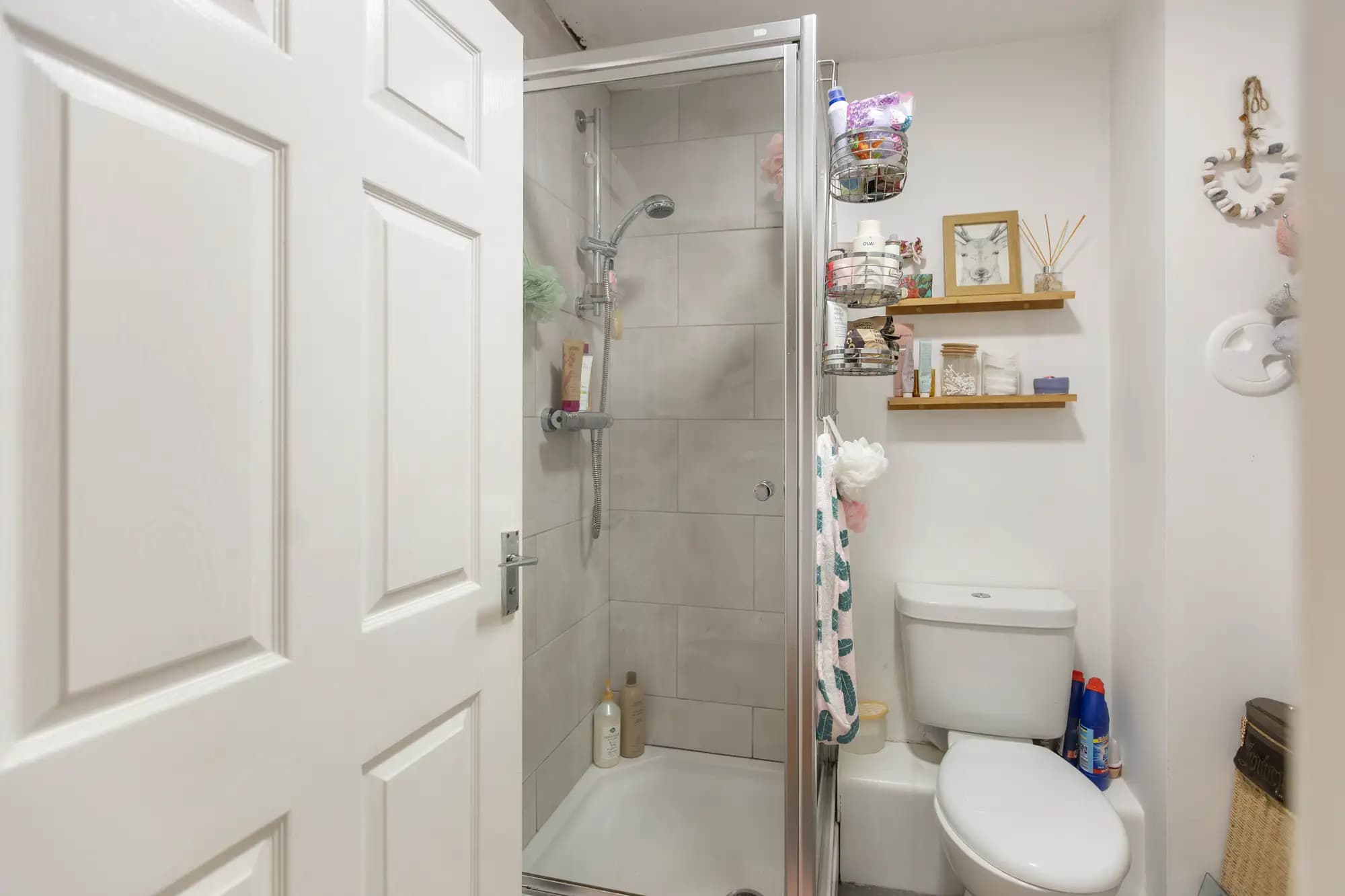 property photo 10 of 17